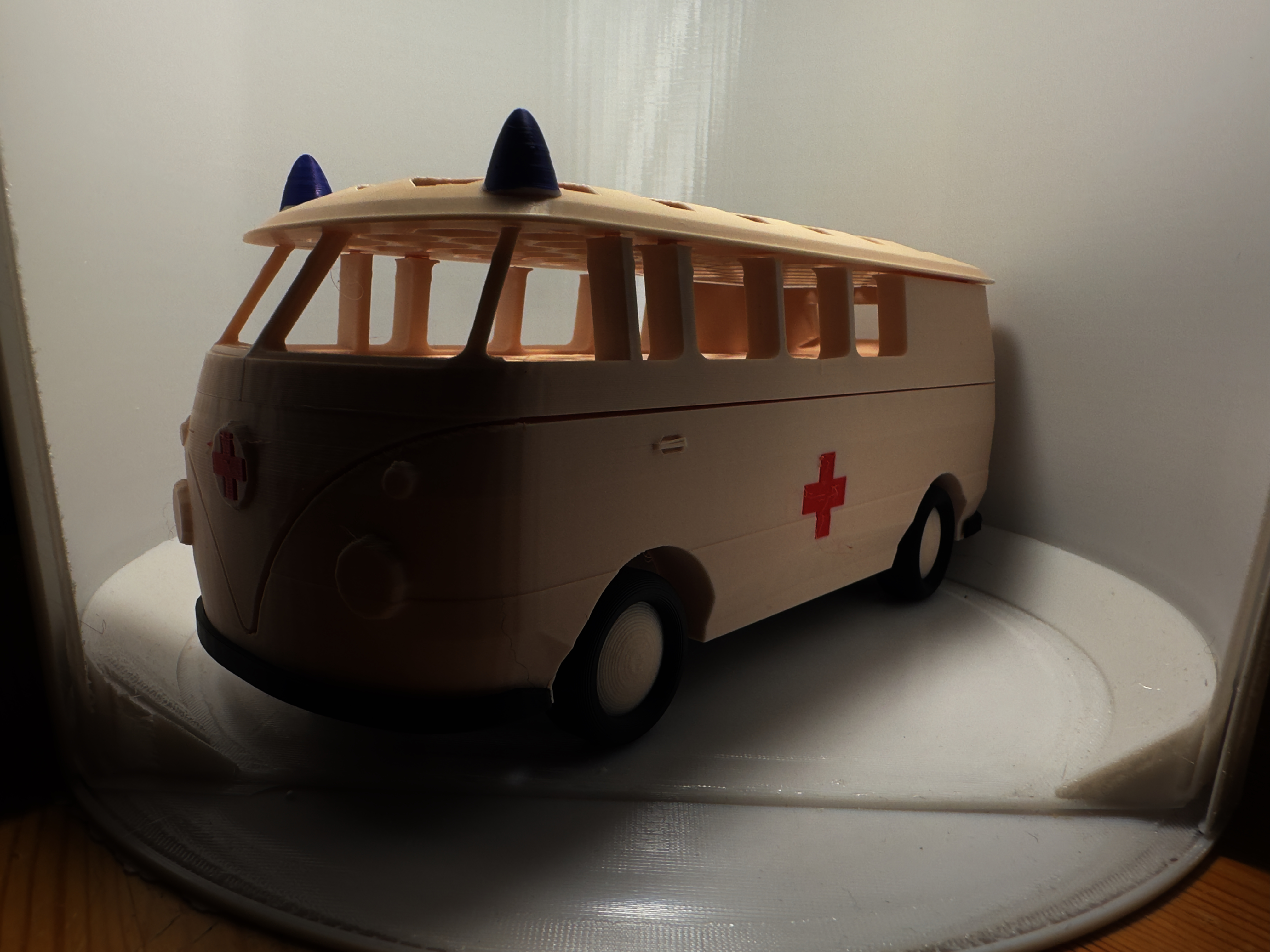 VW Bulli im DRK K-Schutz Design