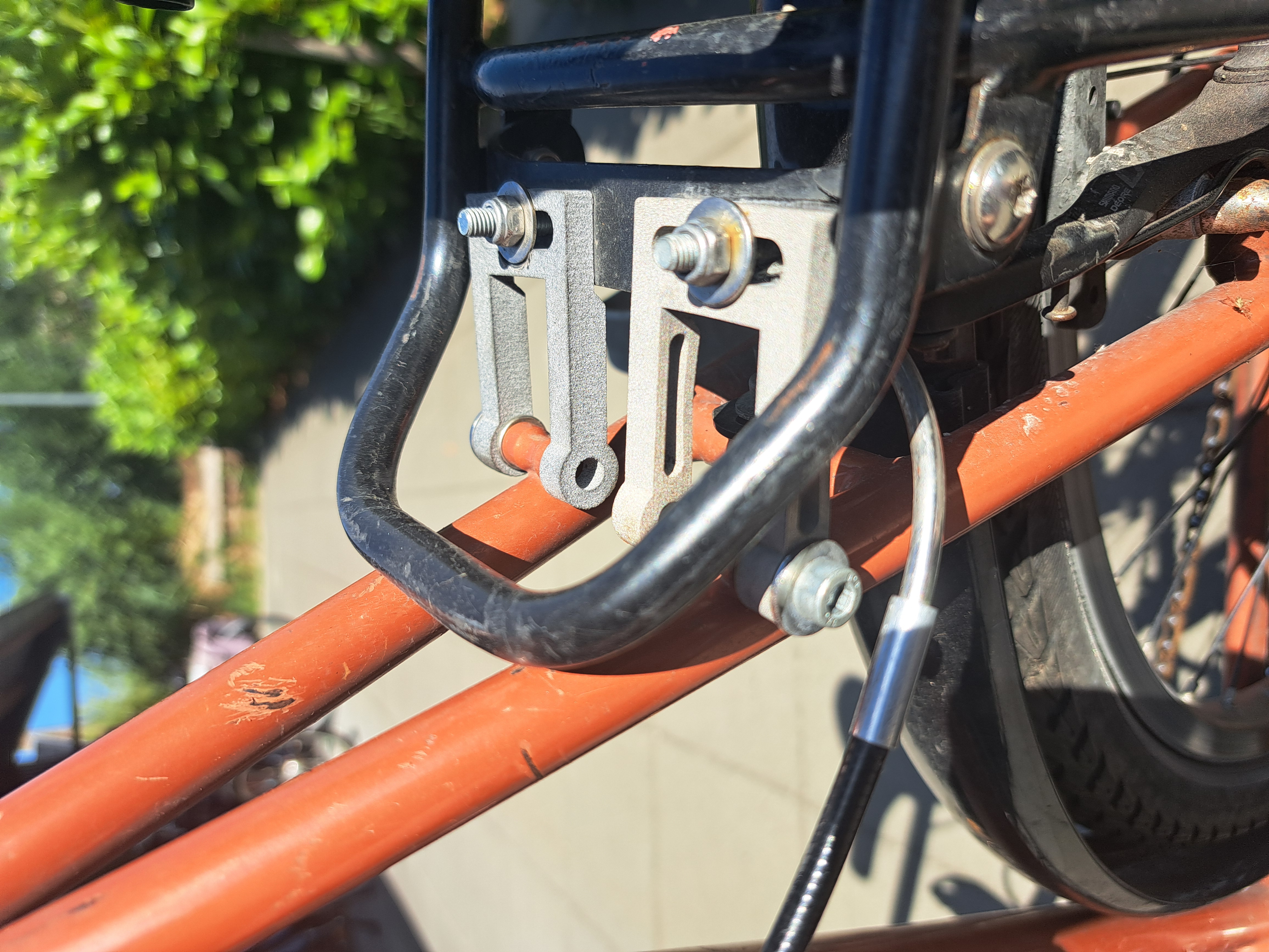 bike frame to luggage carrier mount
