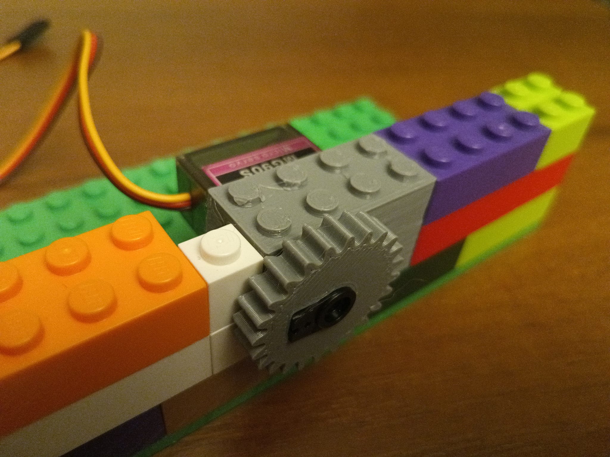 LEGO servo mount