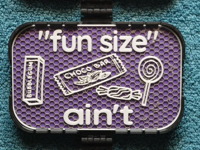 Fun Size Ain't sign