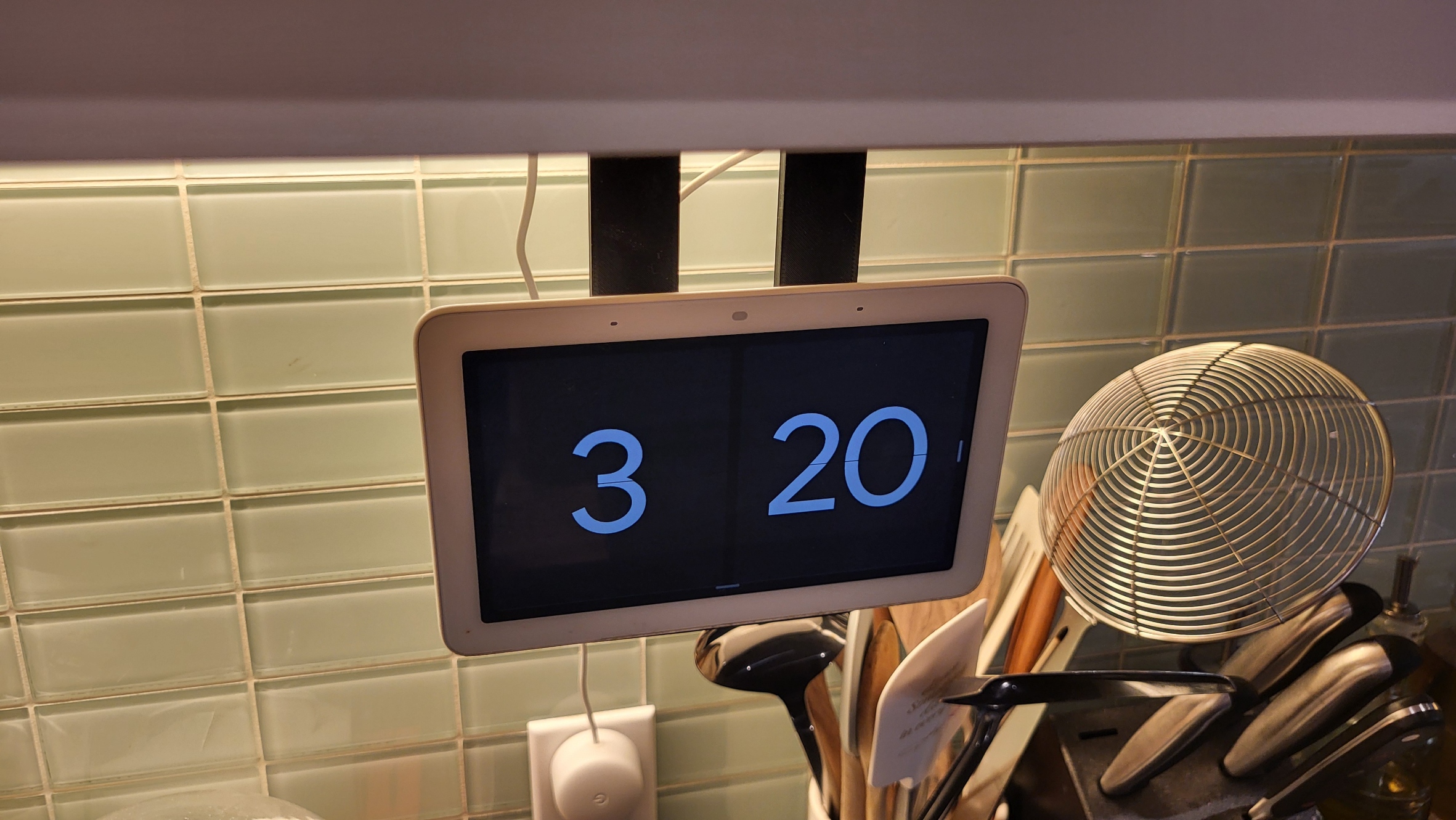 Google Nest Hub Under Cabinet Mount - Extended