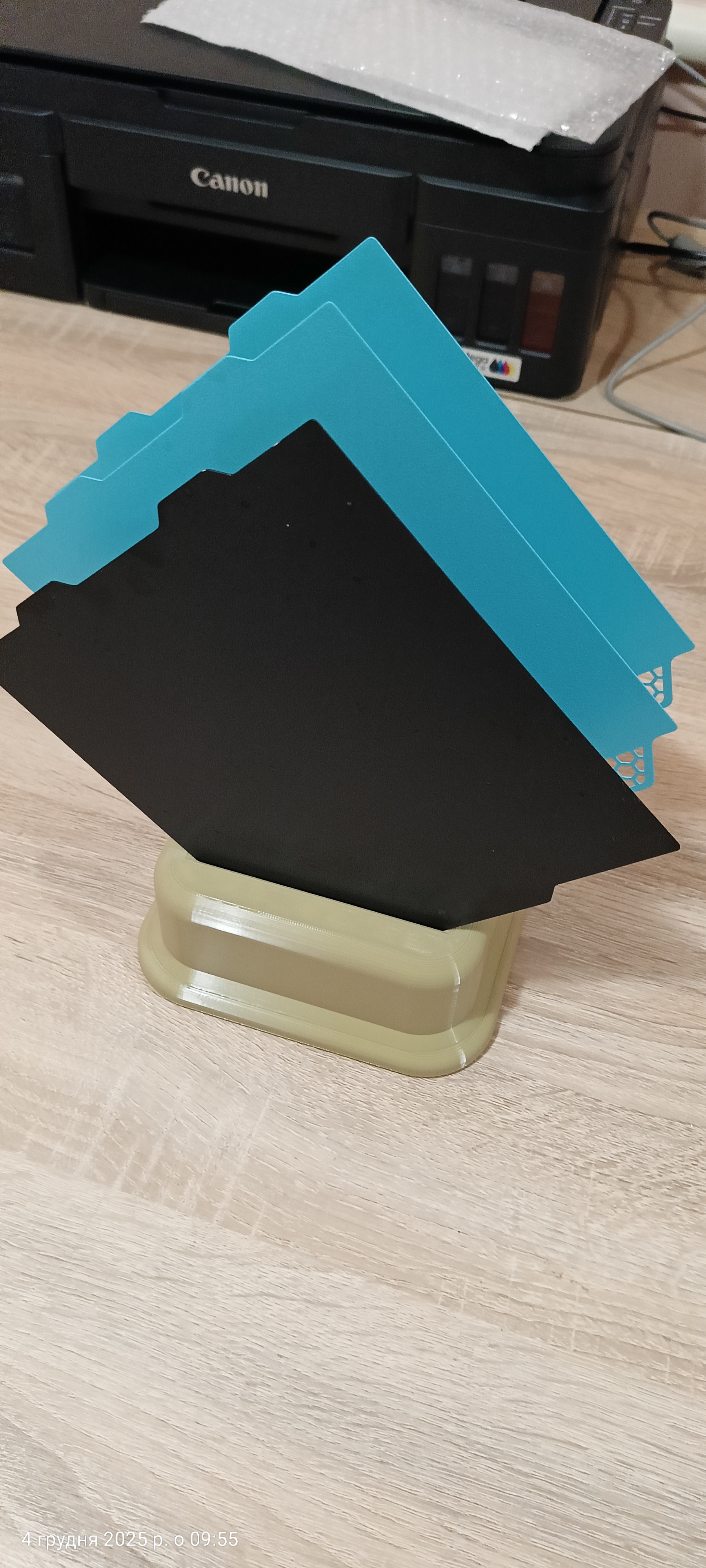 BambuLab A1mini plate holder