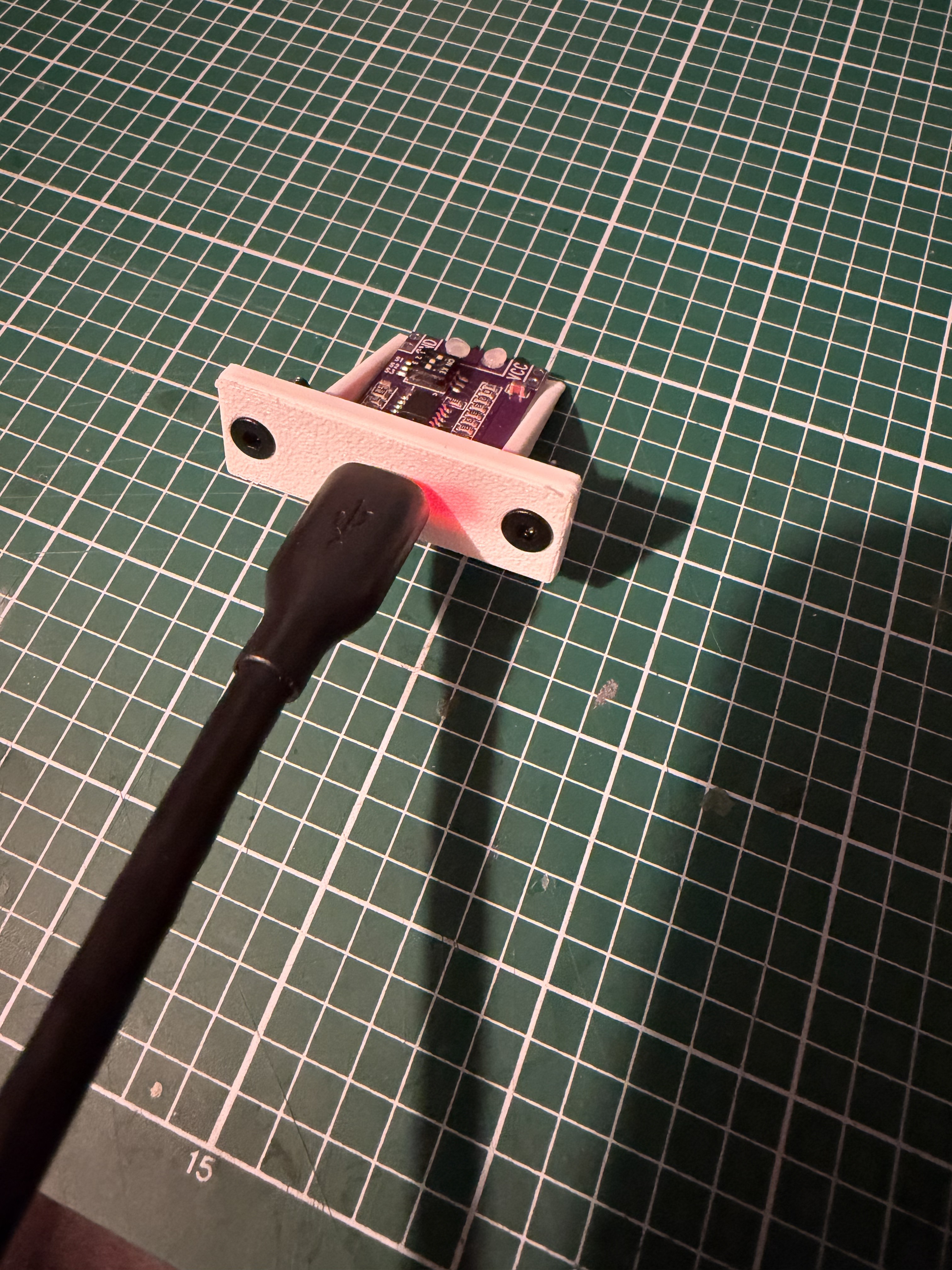 Miniatura 2 do modelo 3D USB C PD Decoy / Trigger Panel Mount