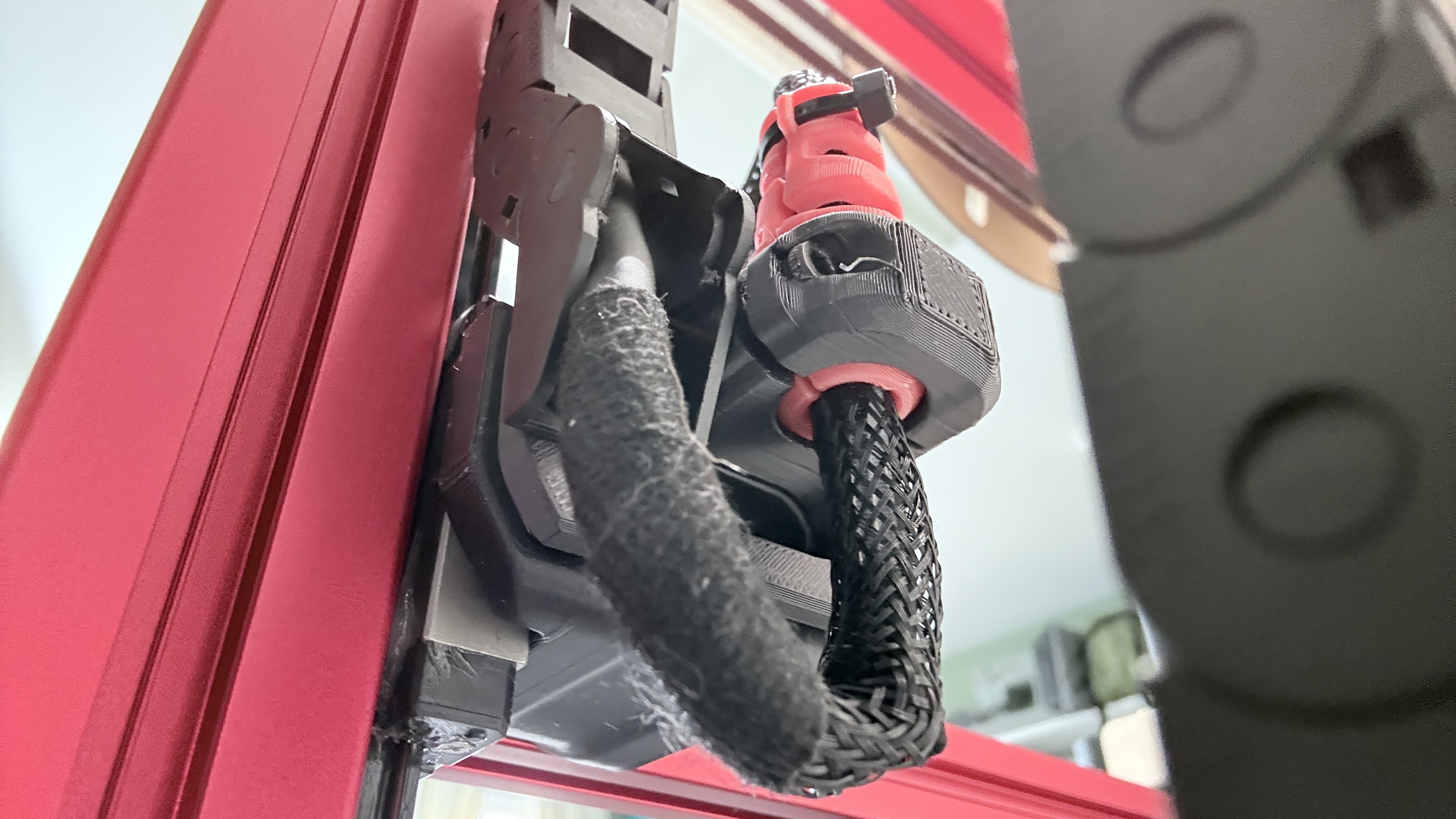 Switchwire/Enderwire PUG Mount for Z Chain