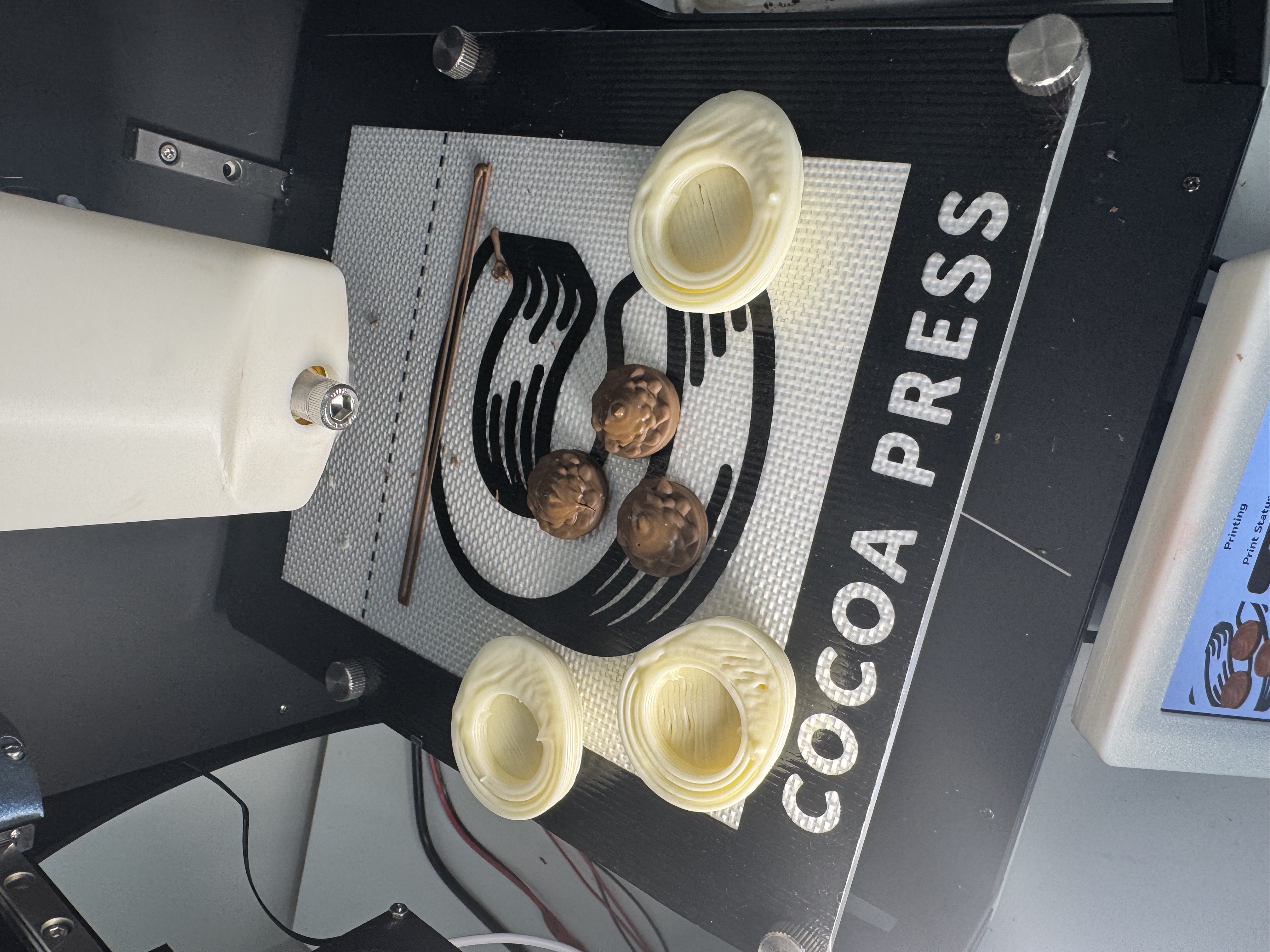 Miniatura 3 do modelo 3D Deviled egg for CocoaPress