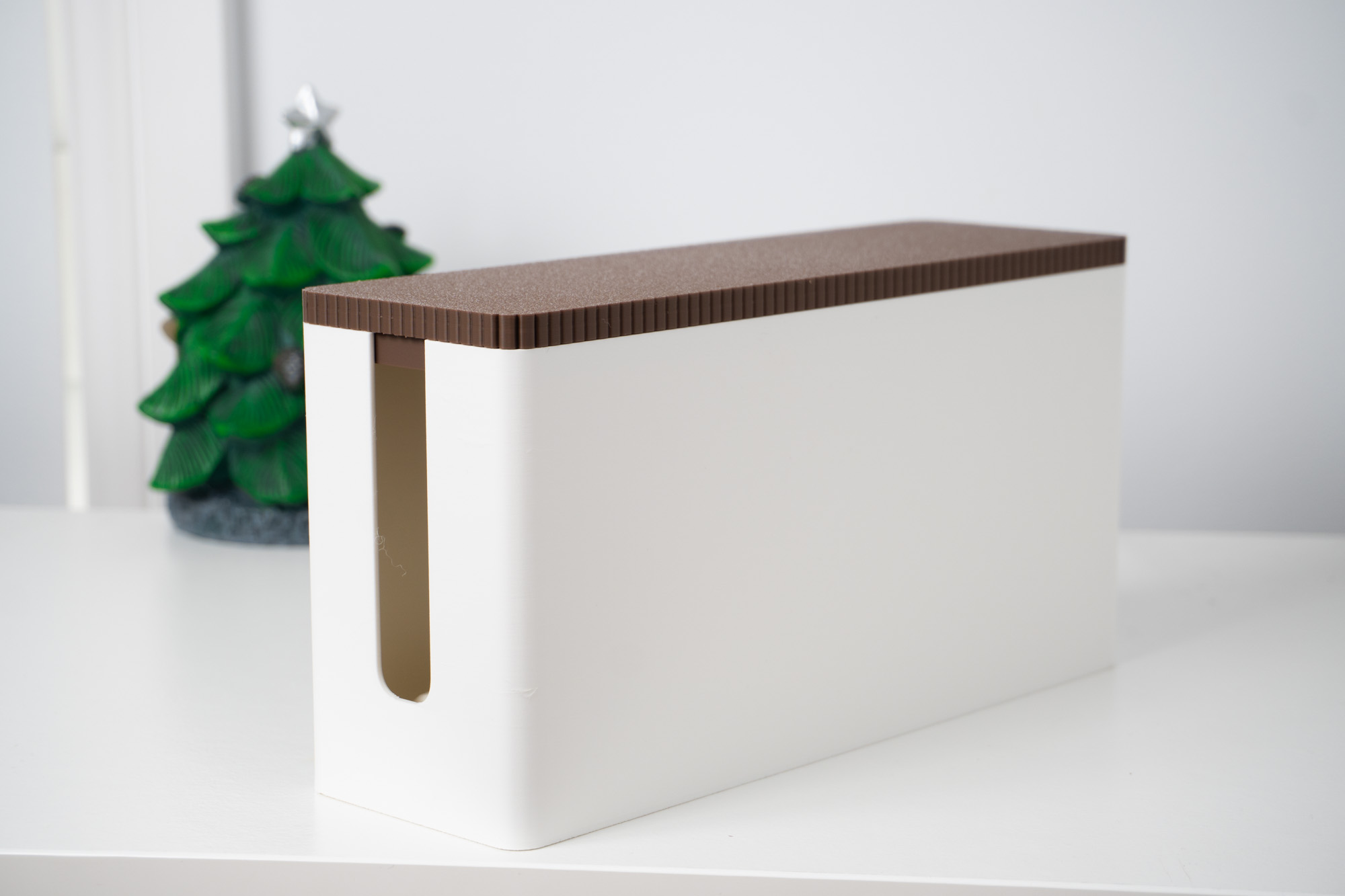 Cable management box