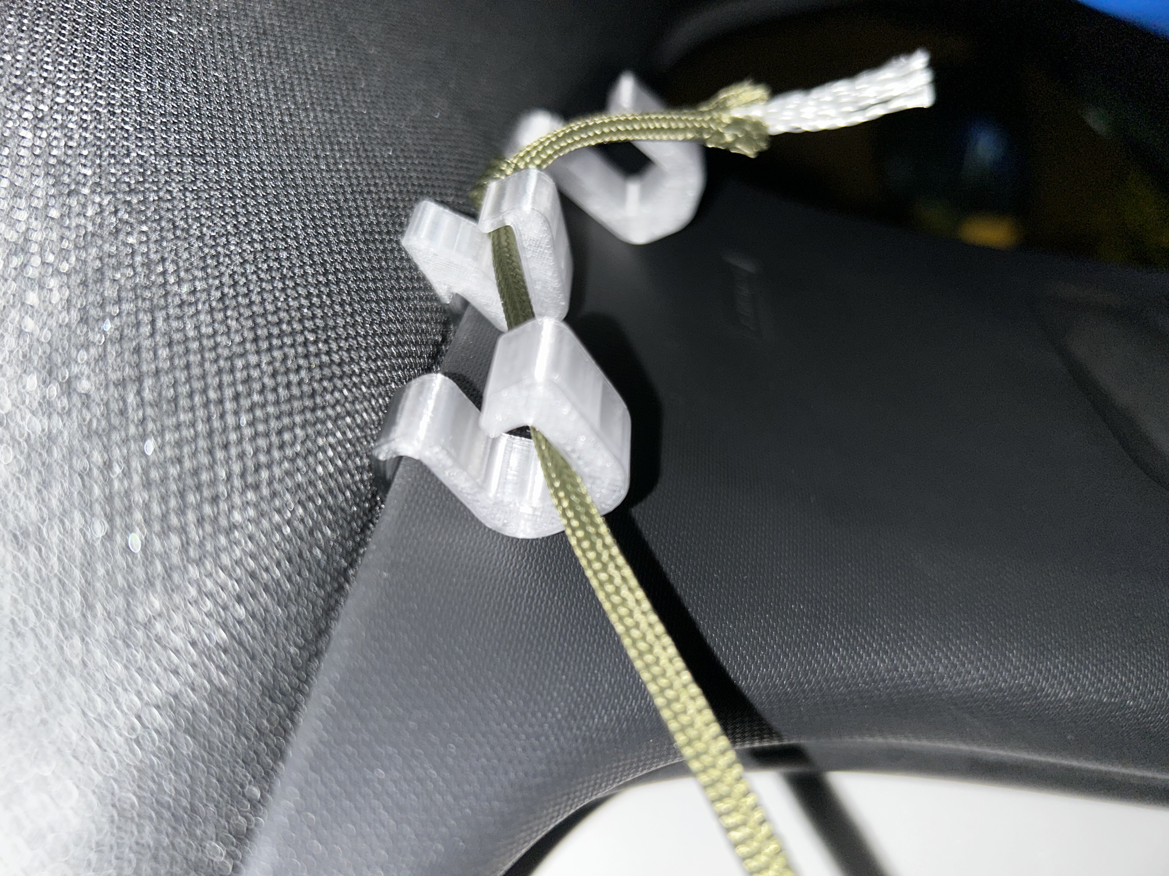 Miniatura 5 do modelo 3D Universal car hook (headliner hook)