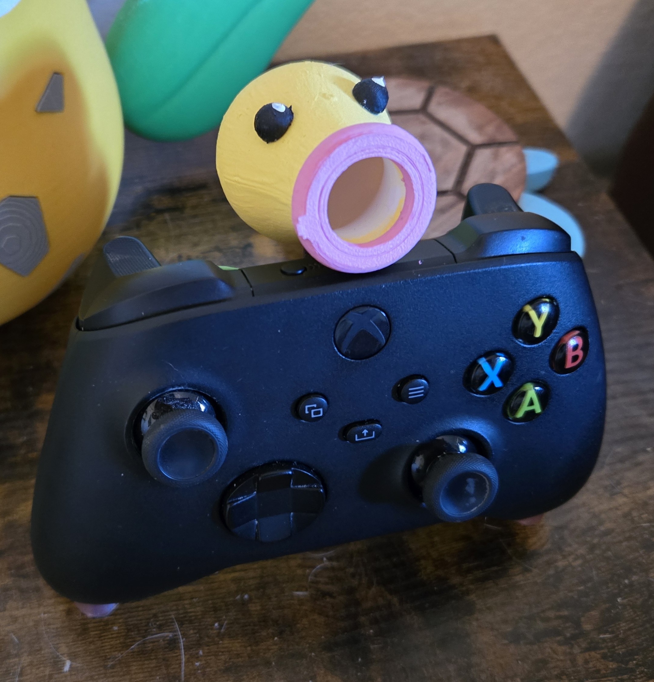 Miniatura 2 do modelo 3D Bellsprout Controller Stand Remix