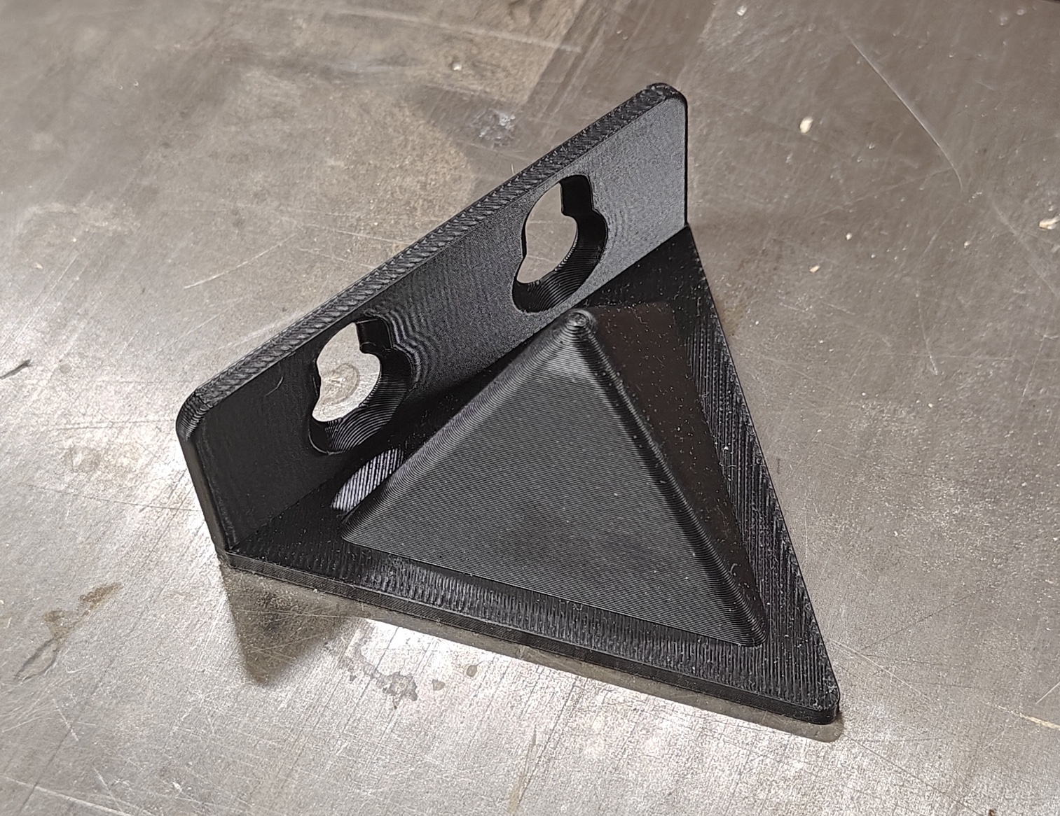 Painter's triangle hanger 3D model