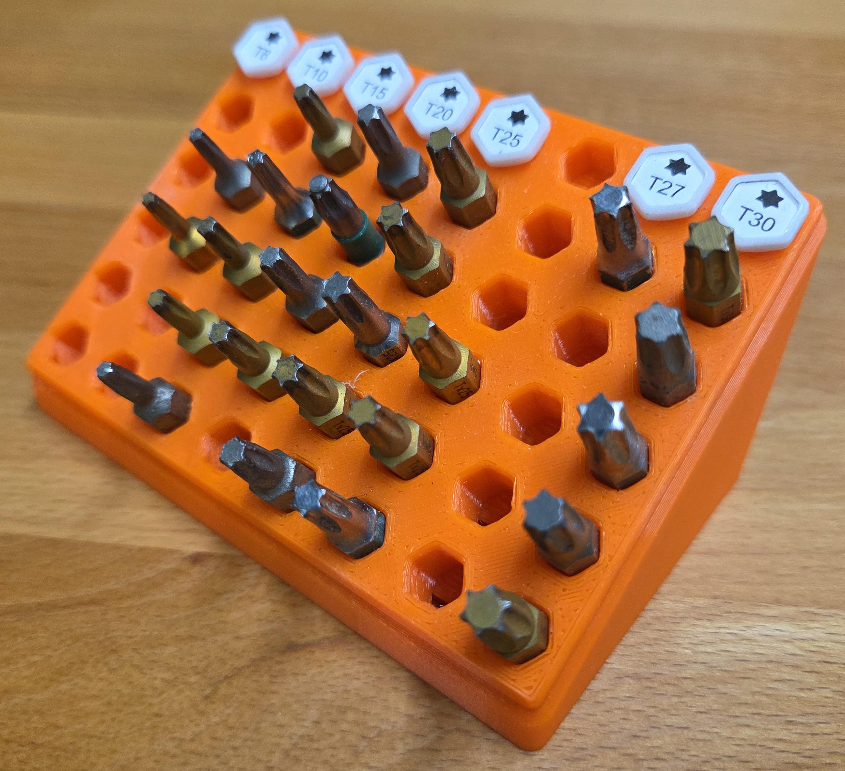 springloaded bit-holder - wallmountable