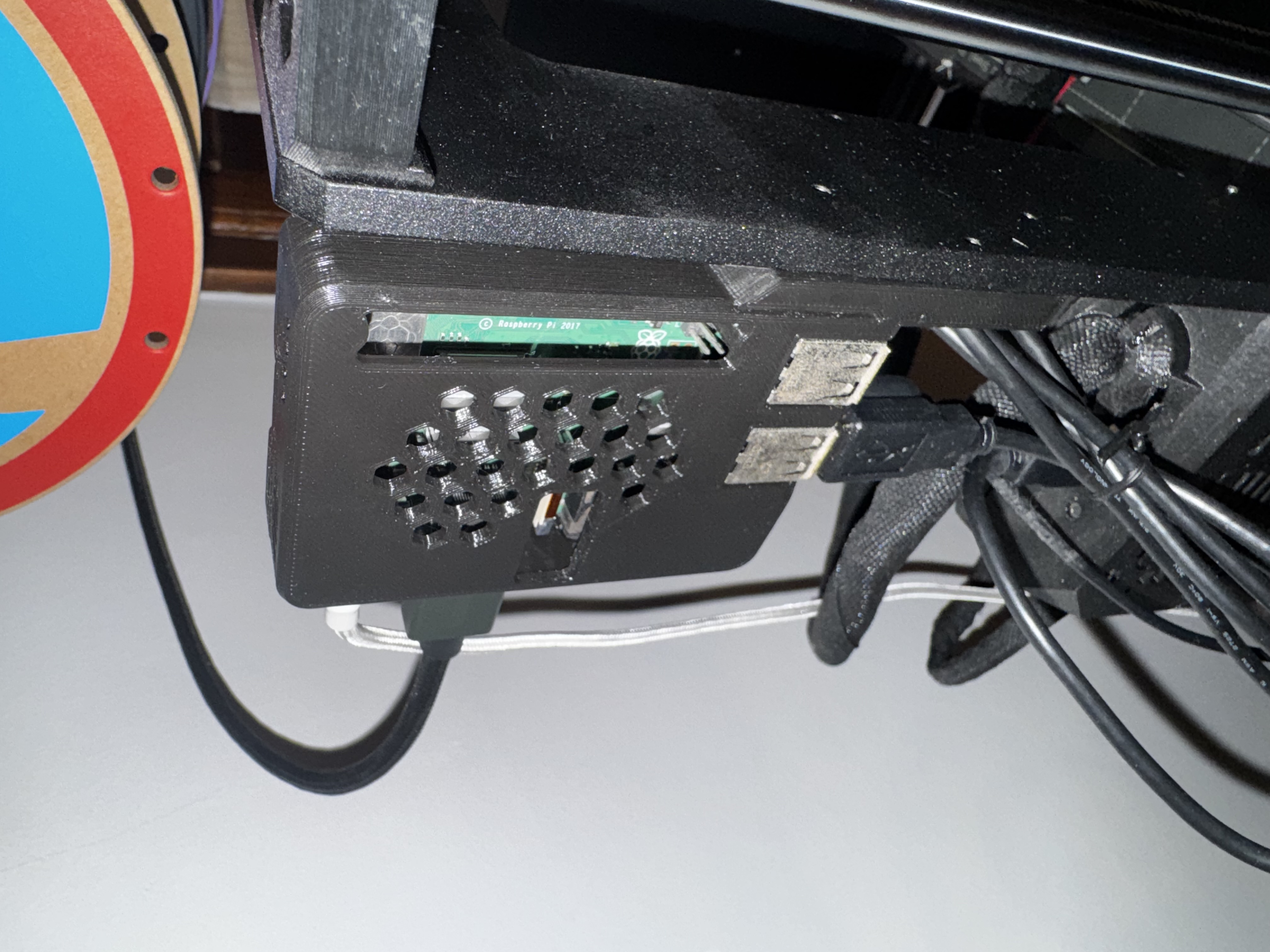 Raspberry Pi 3 B+ holder for Prusa MK3S Frame