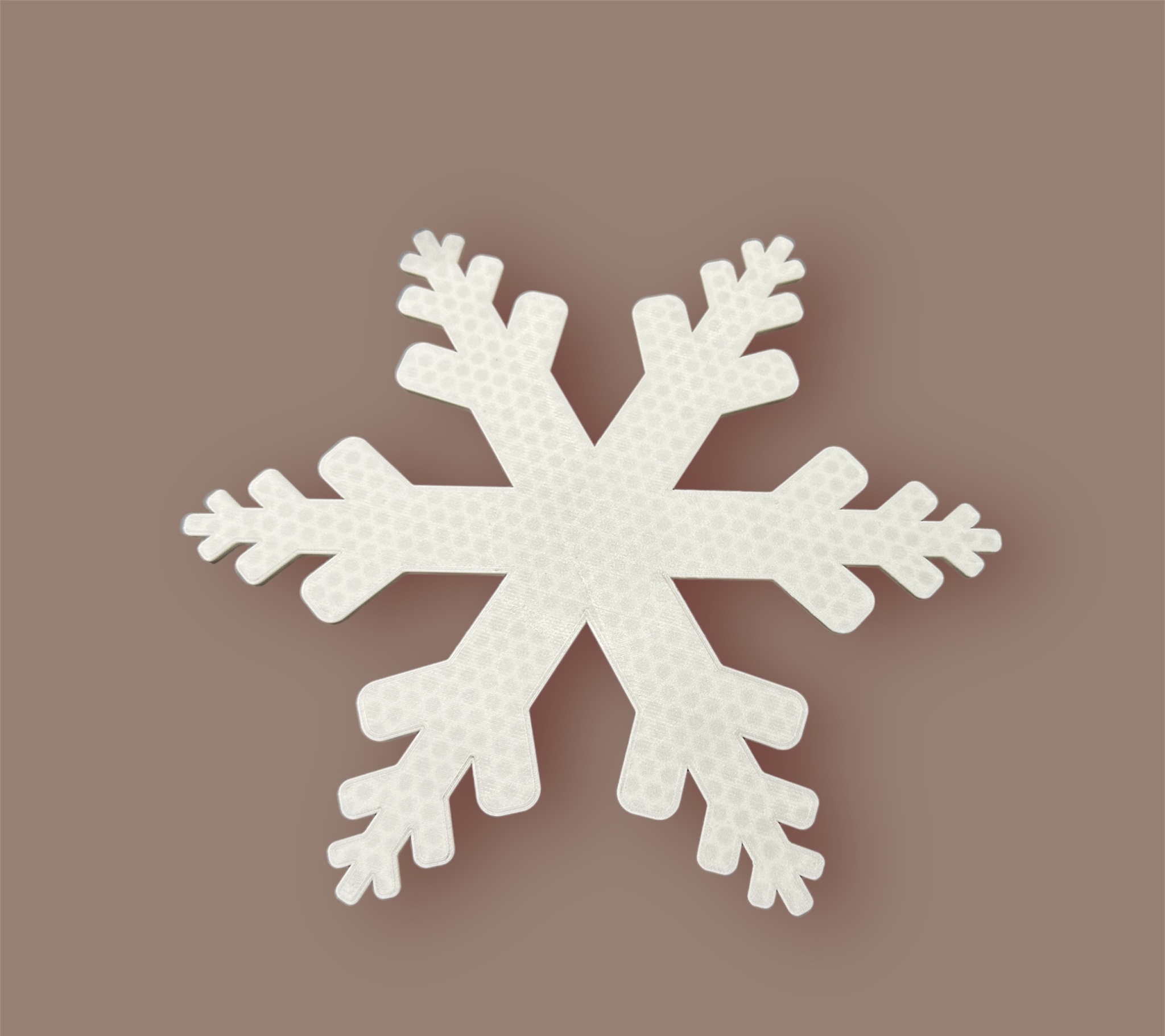 I was wondering what pad to put the beer on and lo and behold... on a snowflake. Of course, you can hang it on a Christmas tree, but the cooling effect won't be felt there :) I used a golden section, so there will be other effects... :)