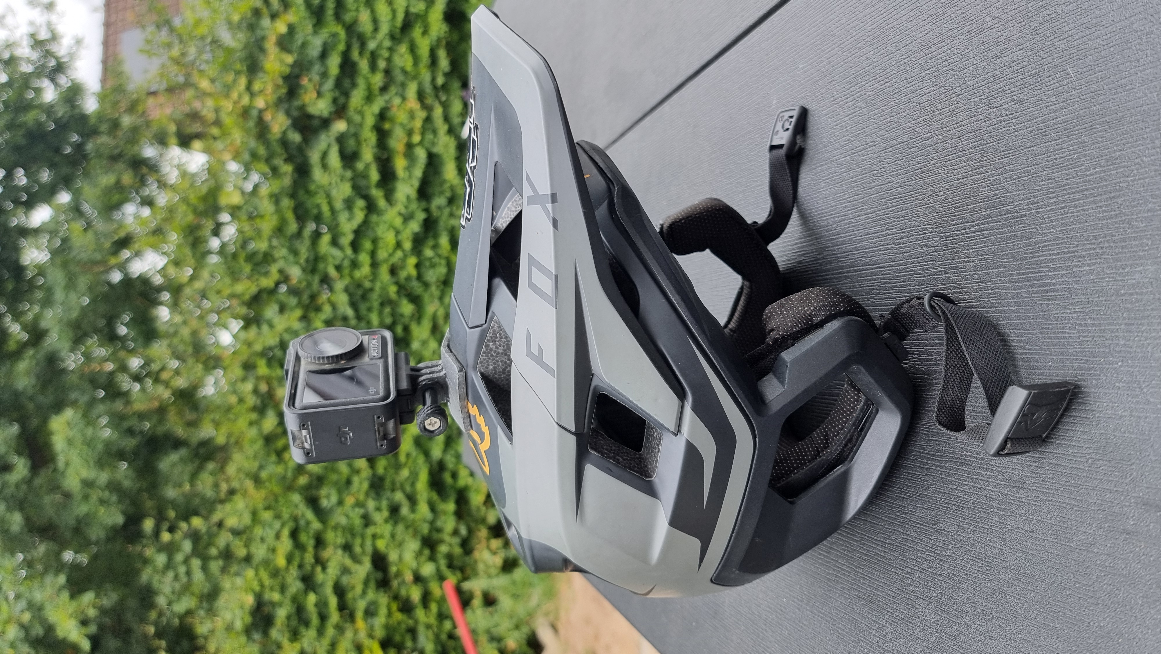 FOX Dropframe camera mount
