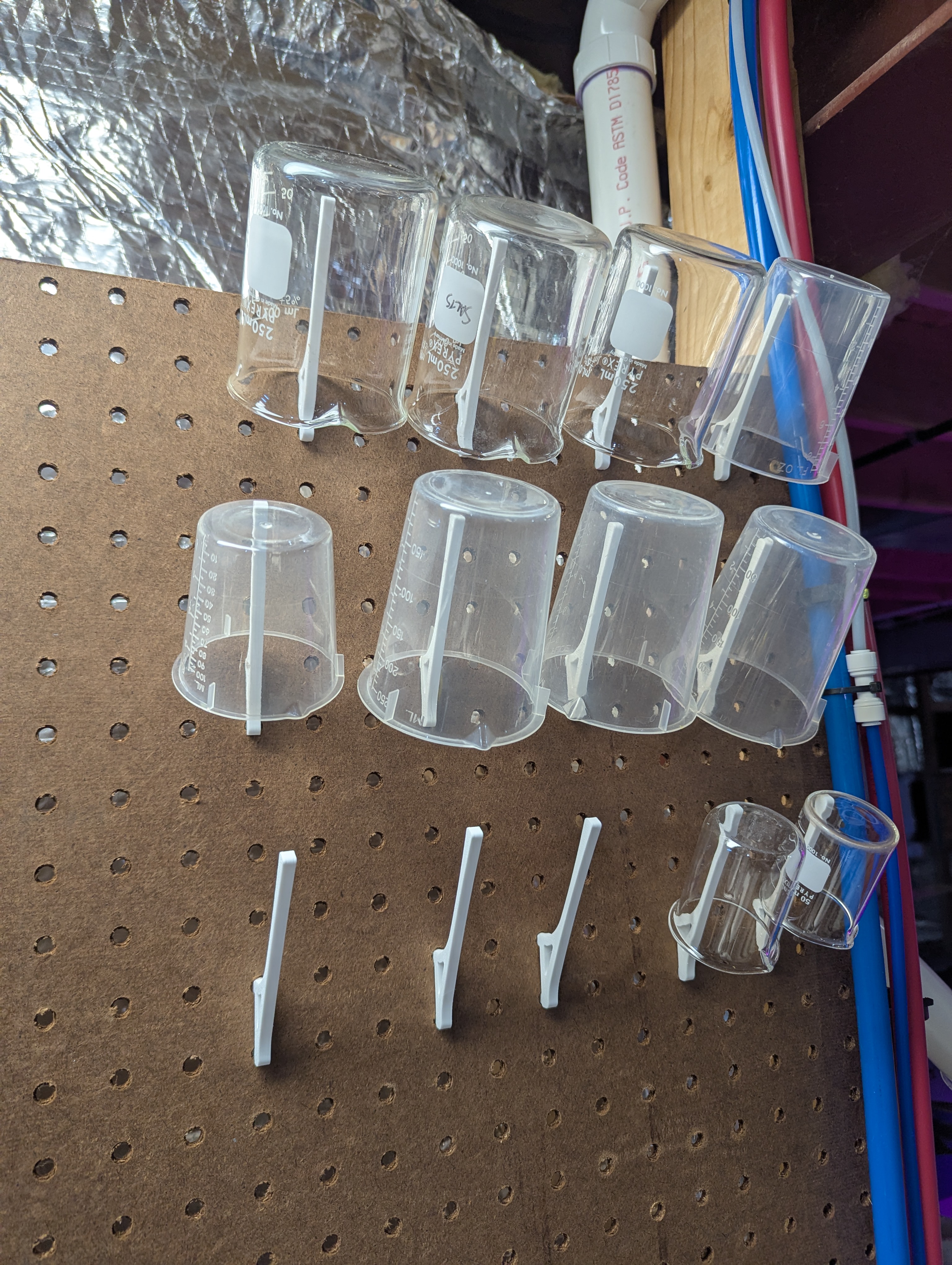 Pegboard Beaker/Jar Mount