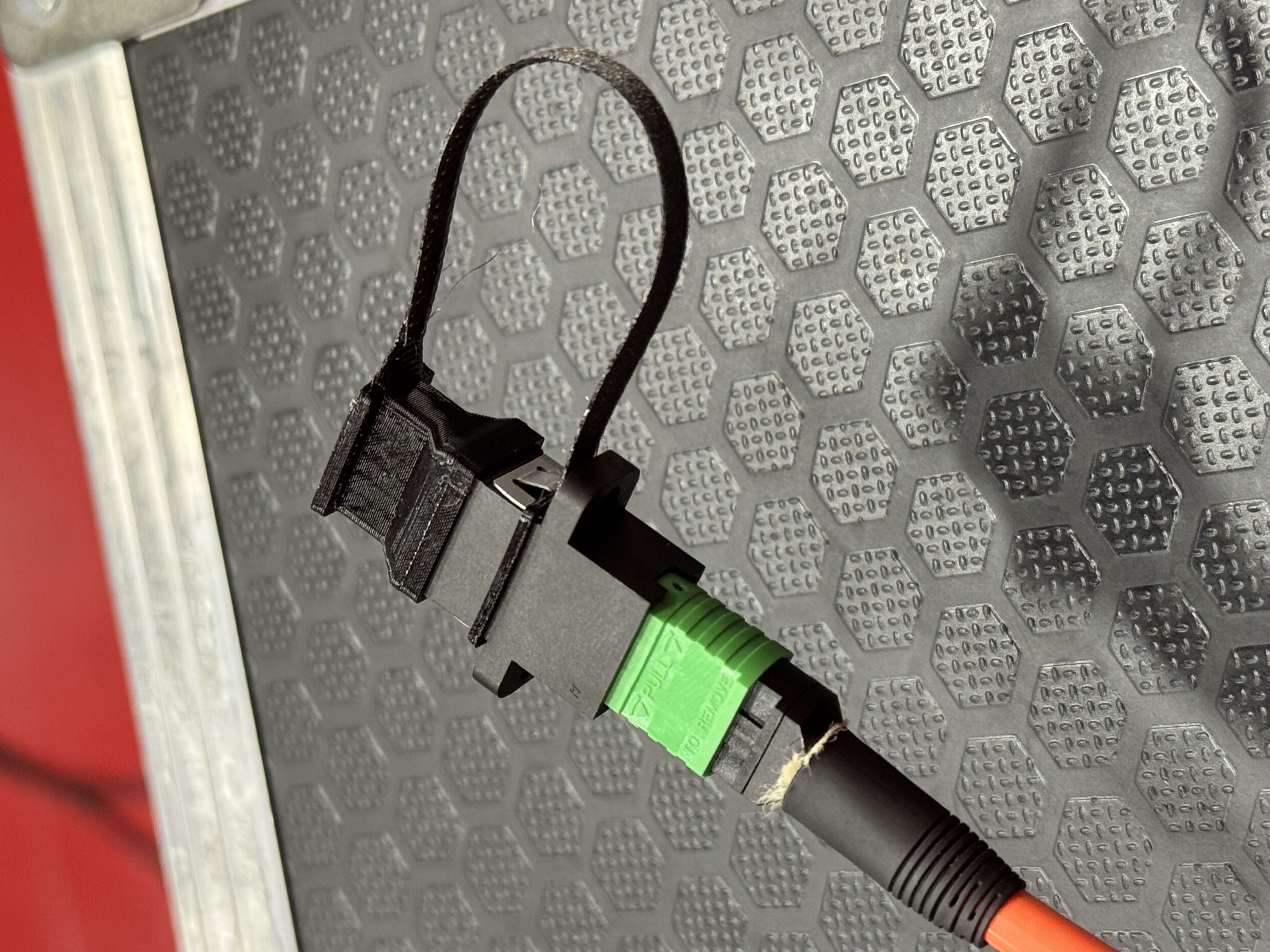 Dust cover for MPO/MPT ADAPTER
