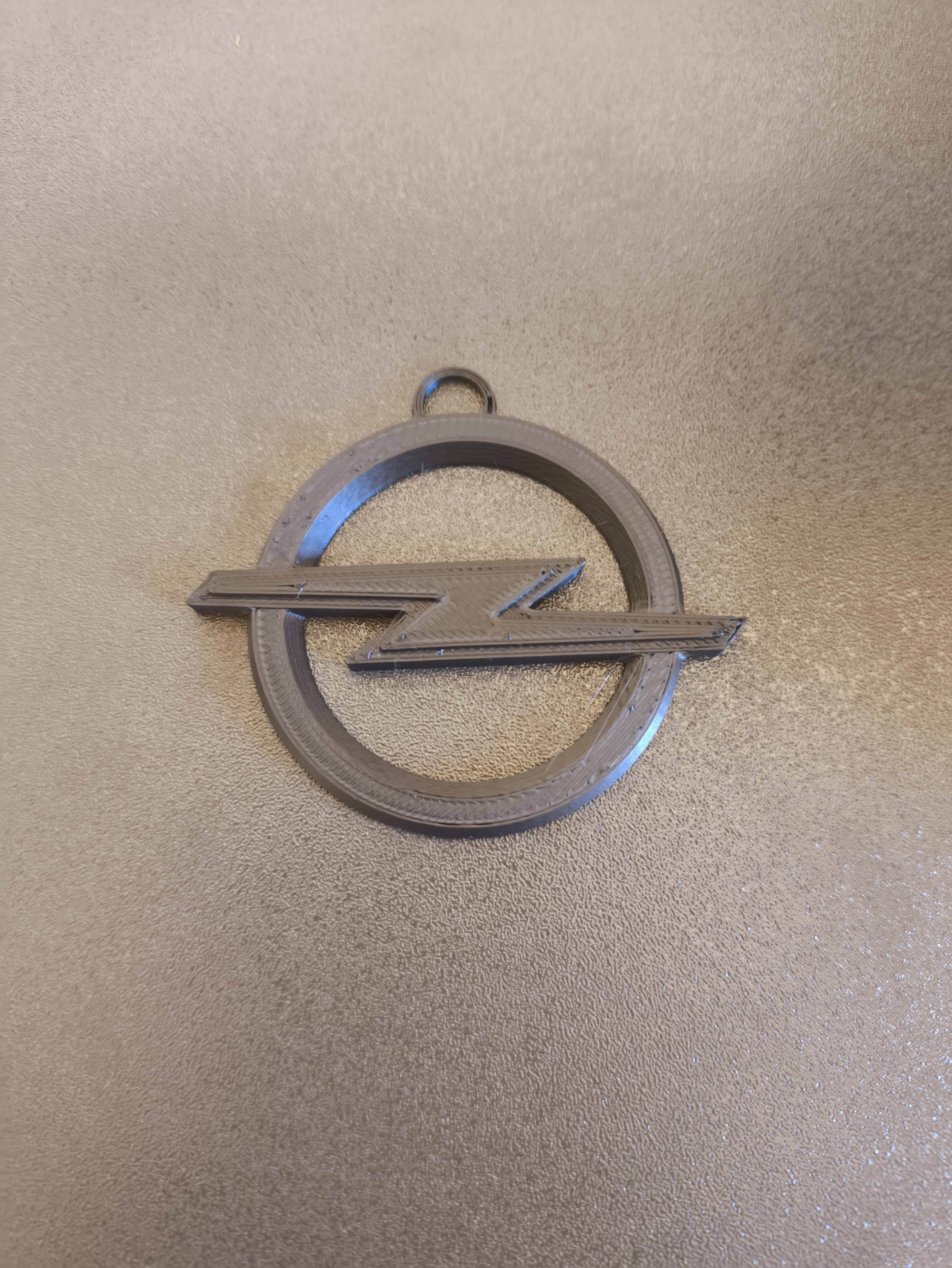 Miniatura 3 do modelo 3D Opel logo Keychain