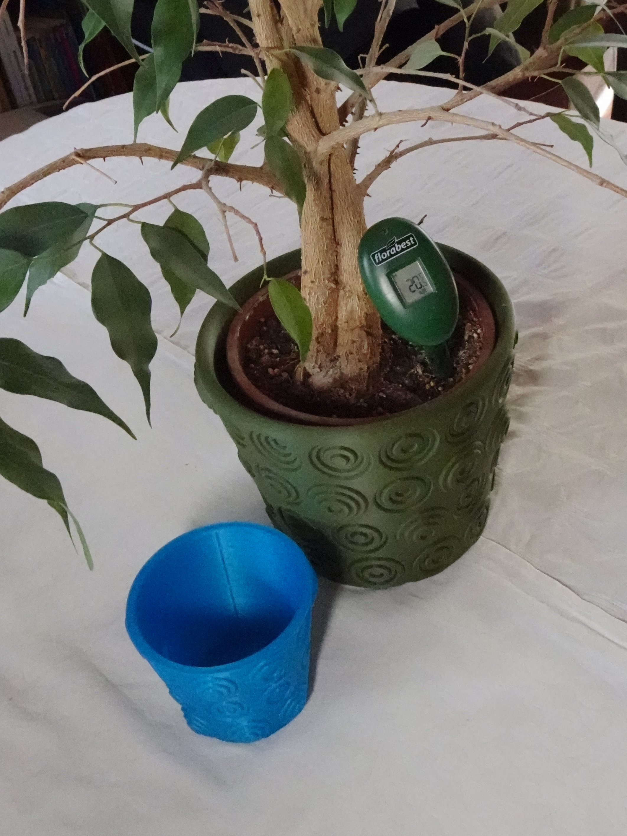 Miniatura 3 do modelo 3D Round nested button pattern flower plant pot