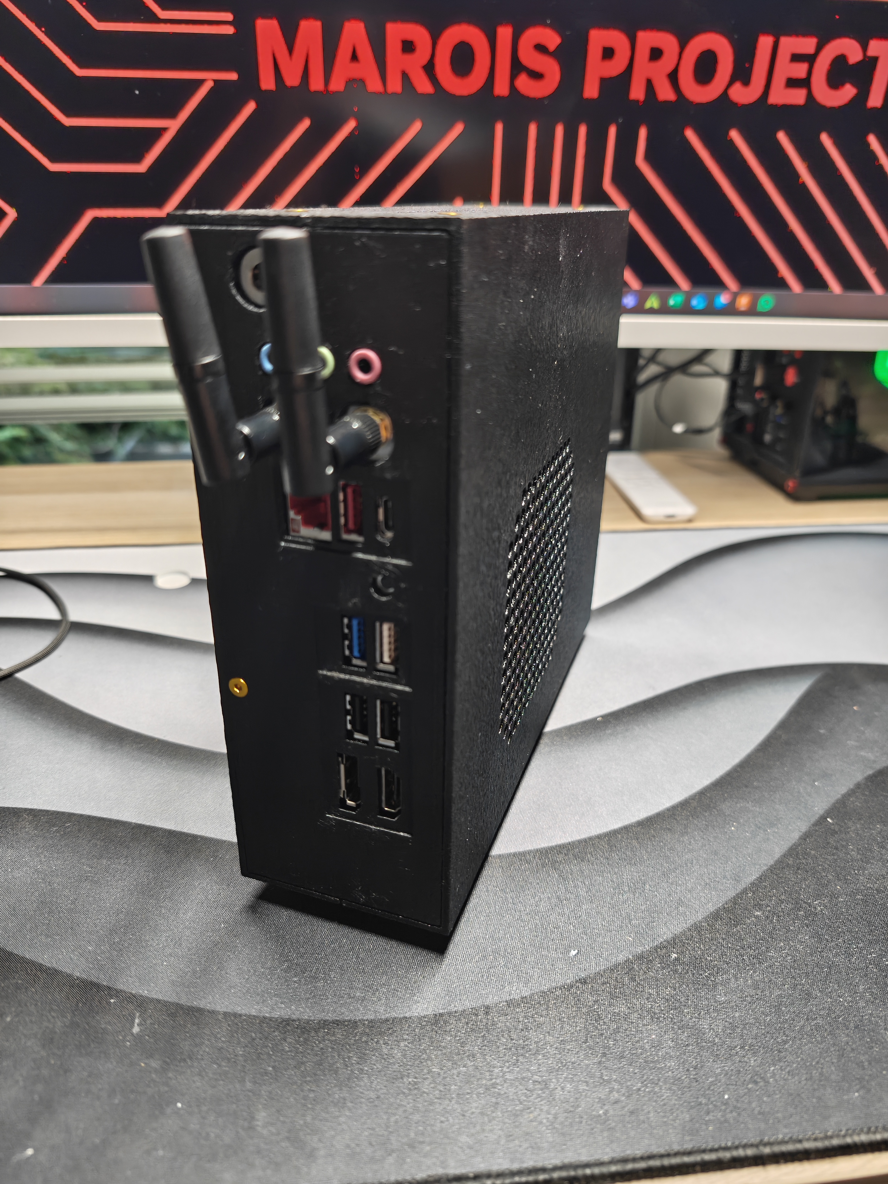 mini ITX Case Project 009 Micro — miniatura 12