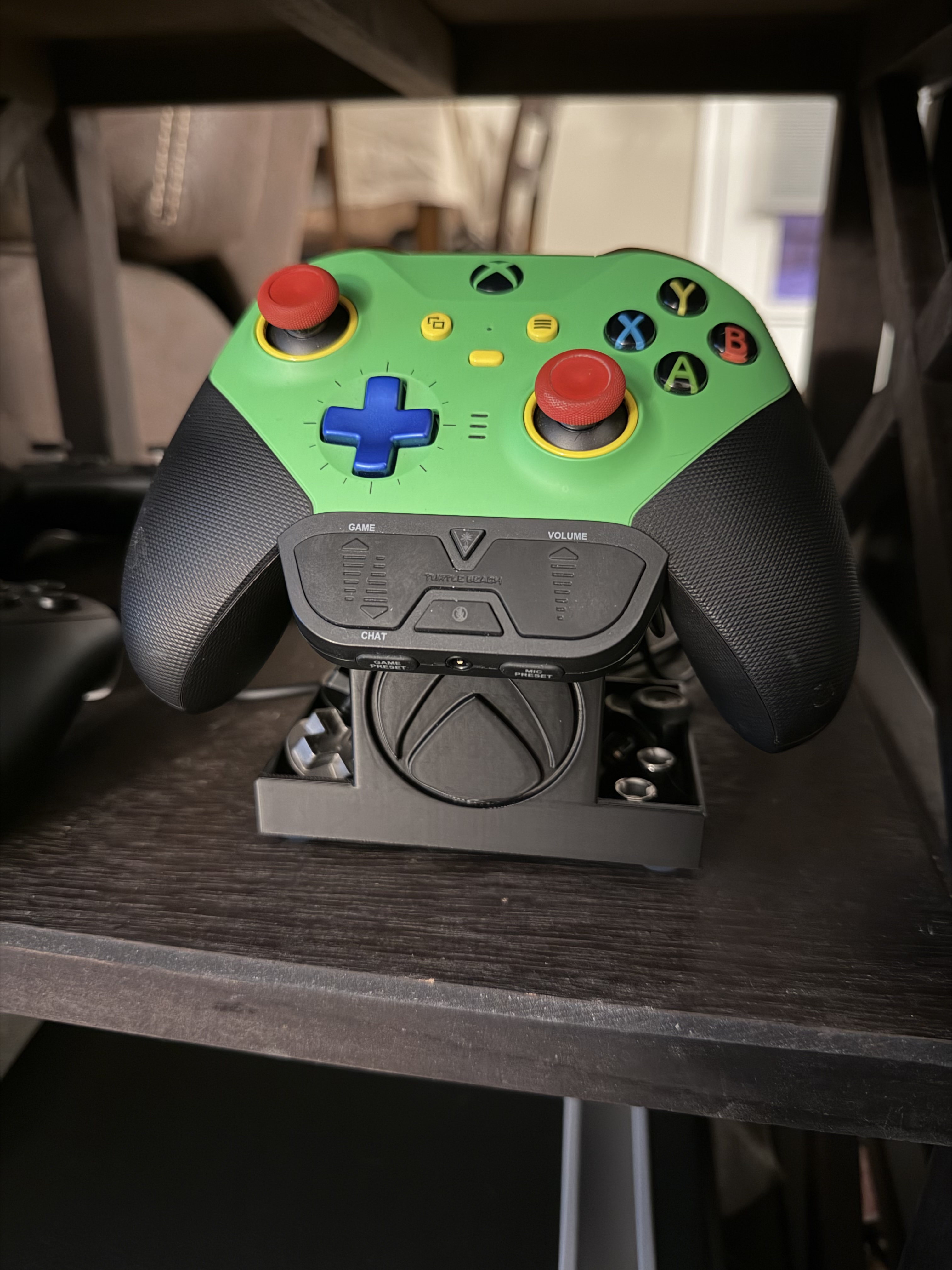 Xbox Elite Controller Gen 2 Stand Modified to fit Audio Adapter