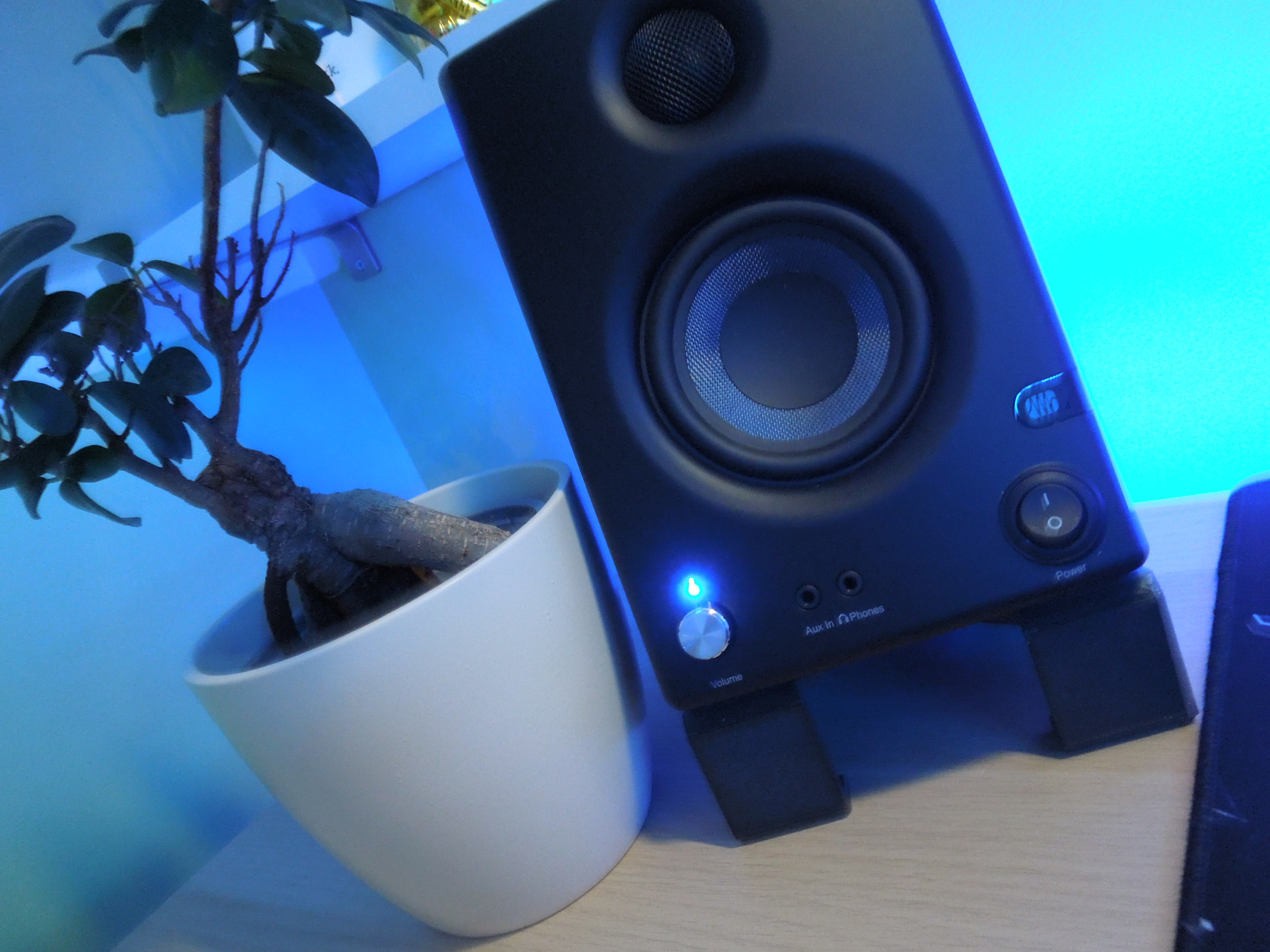 Stands for Presonus Eris 3.5