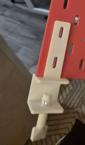 The clamp for SKADIS