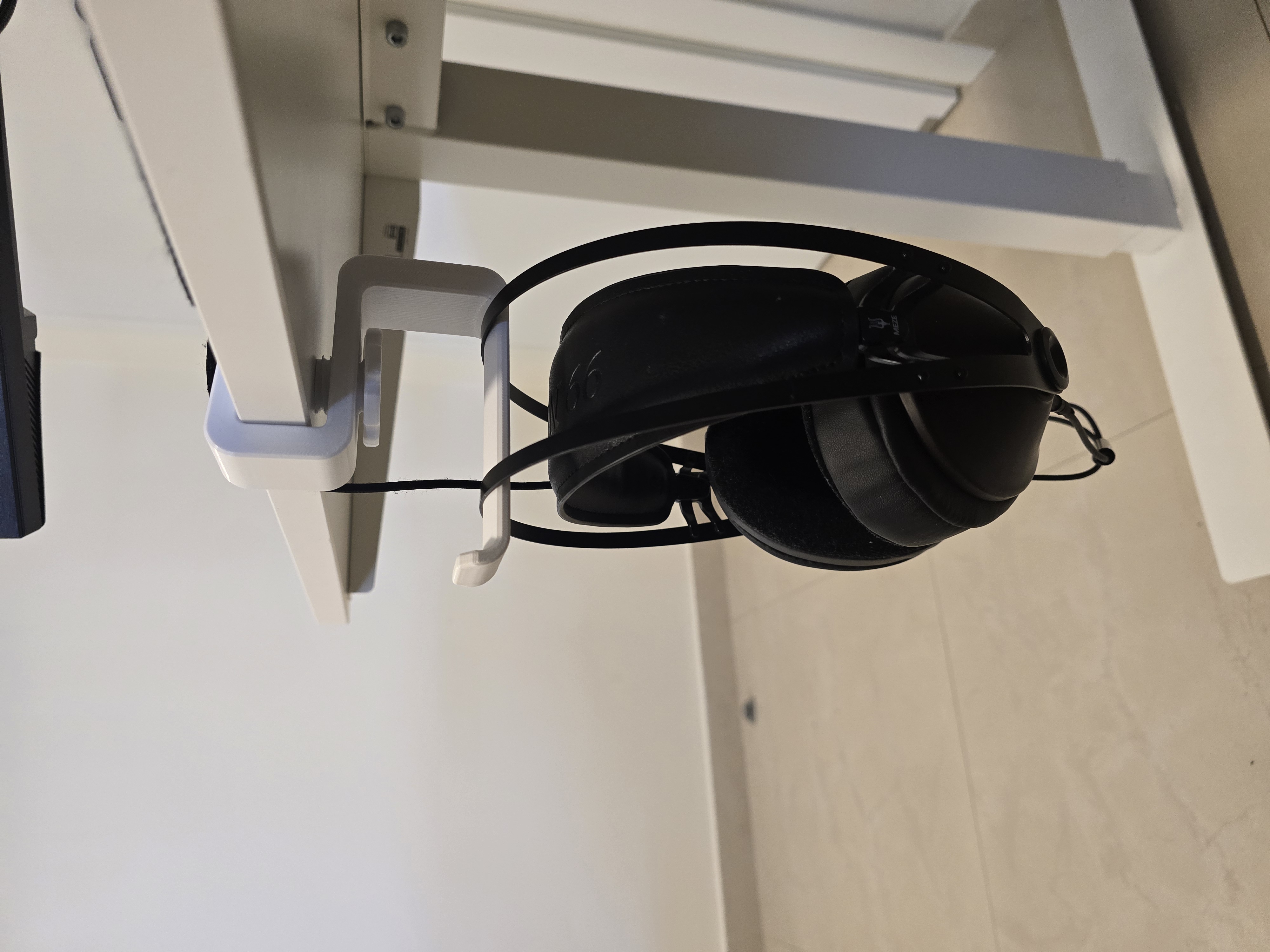 Headphones Hanger - Under Desk Mount with Screw Clamp (20mm desk) 3D model