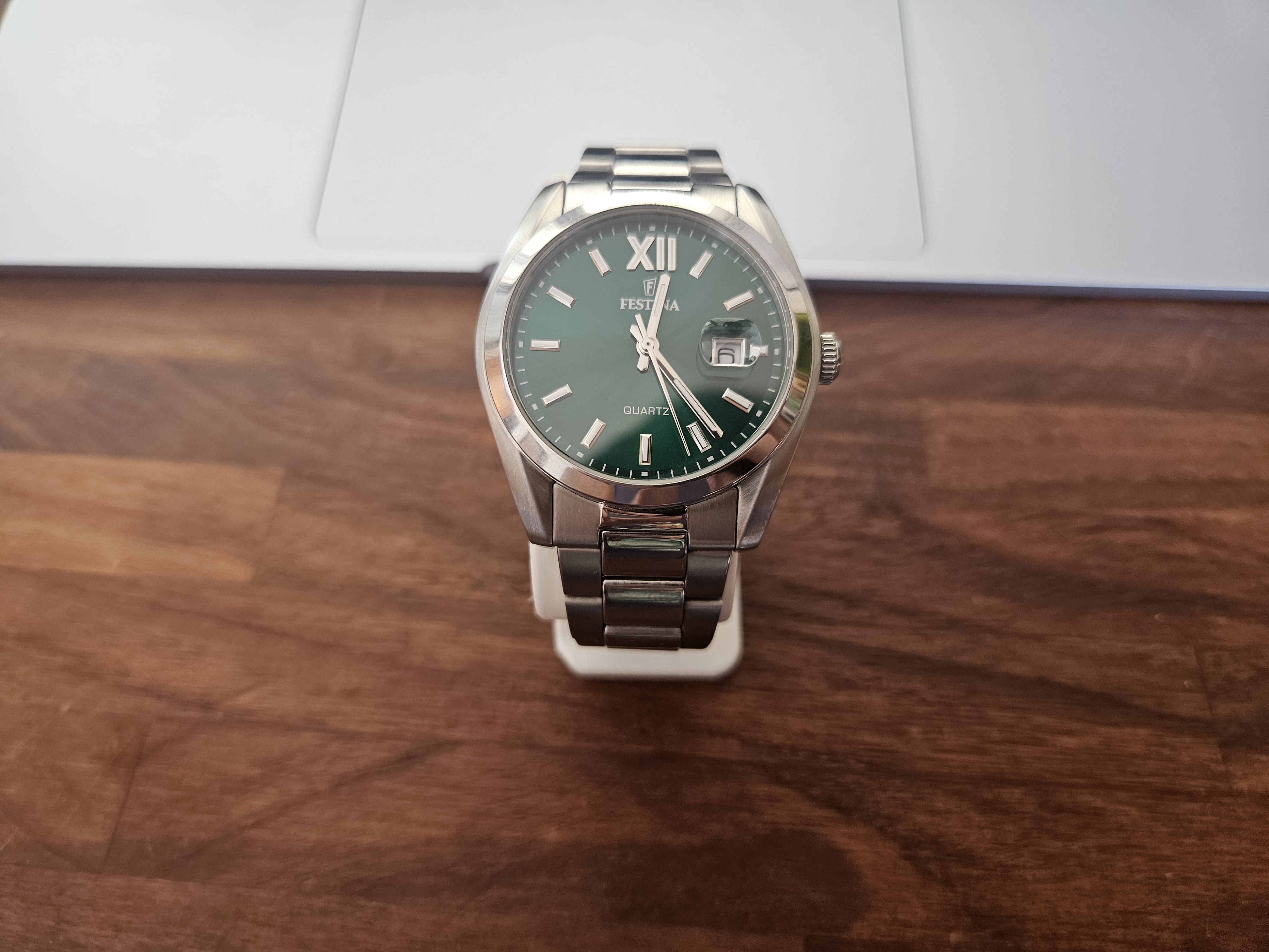 Support de montre sobre