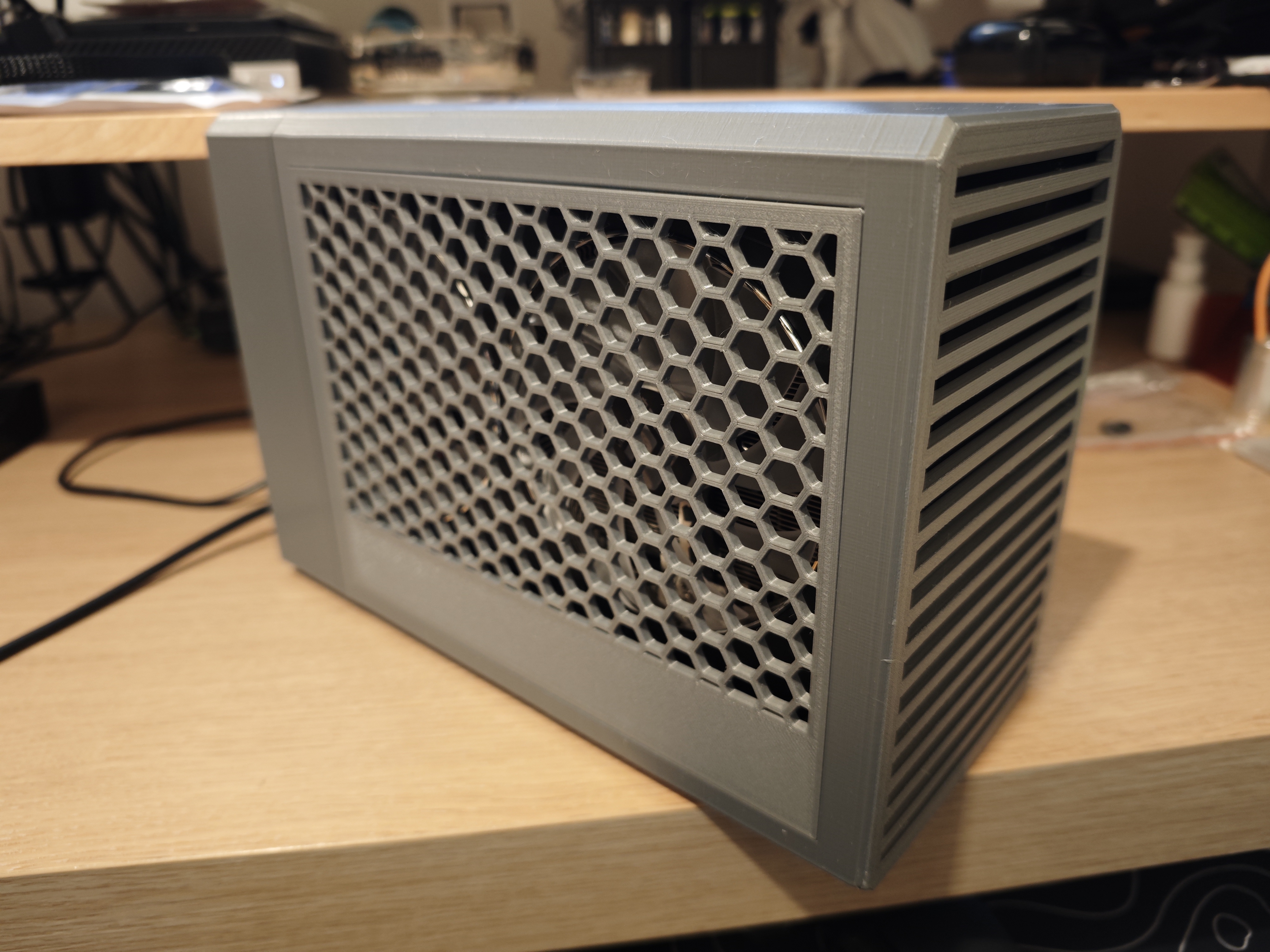 ADT-Link UT3G Enclosure with Flex ATX (1U) PSU