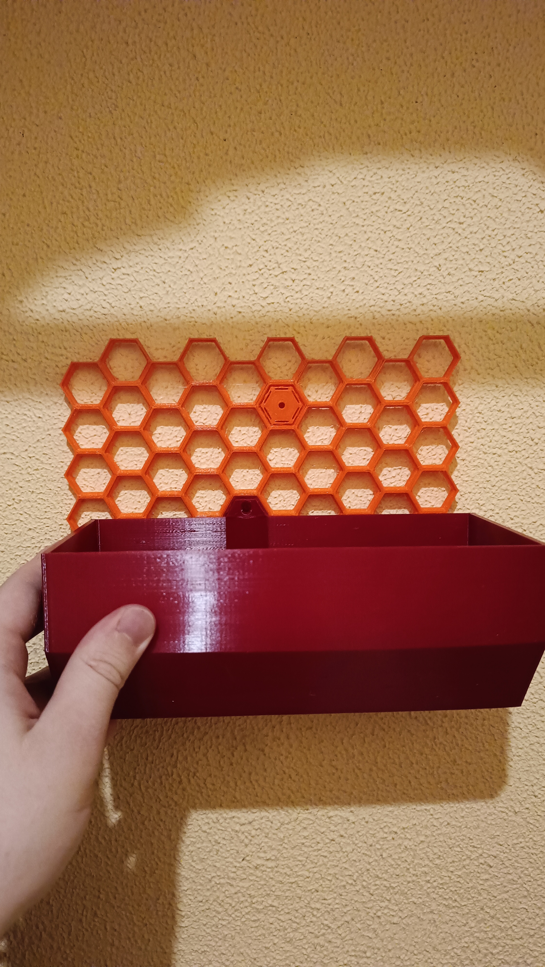 Big Box for HoneyComb Wall with fixture