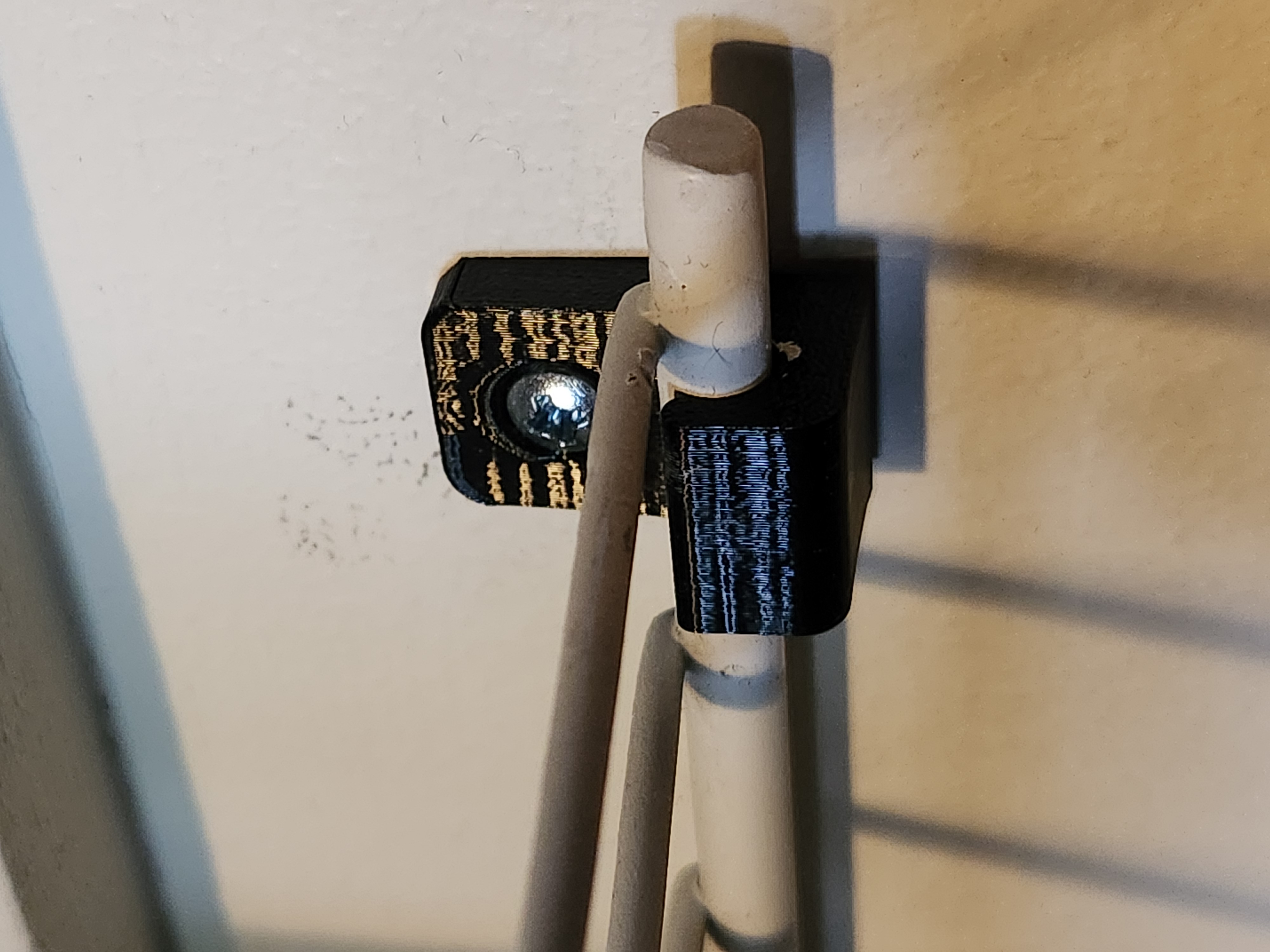 Wire Rack Mounting Bracket (1/4")