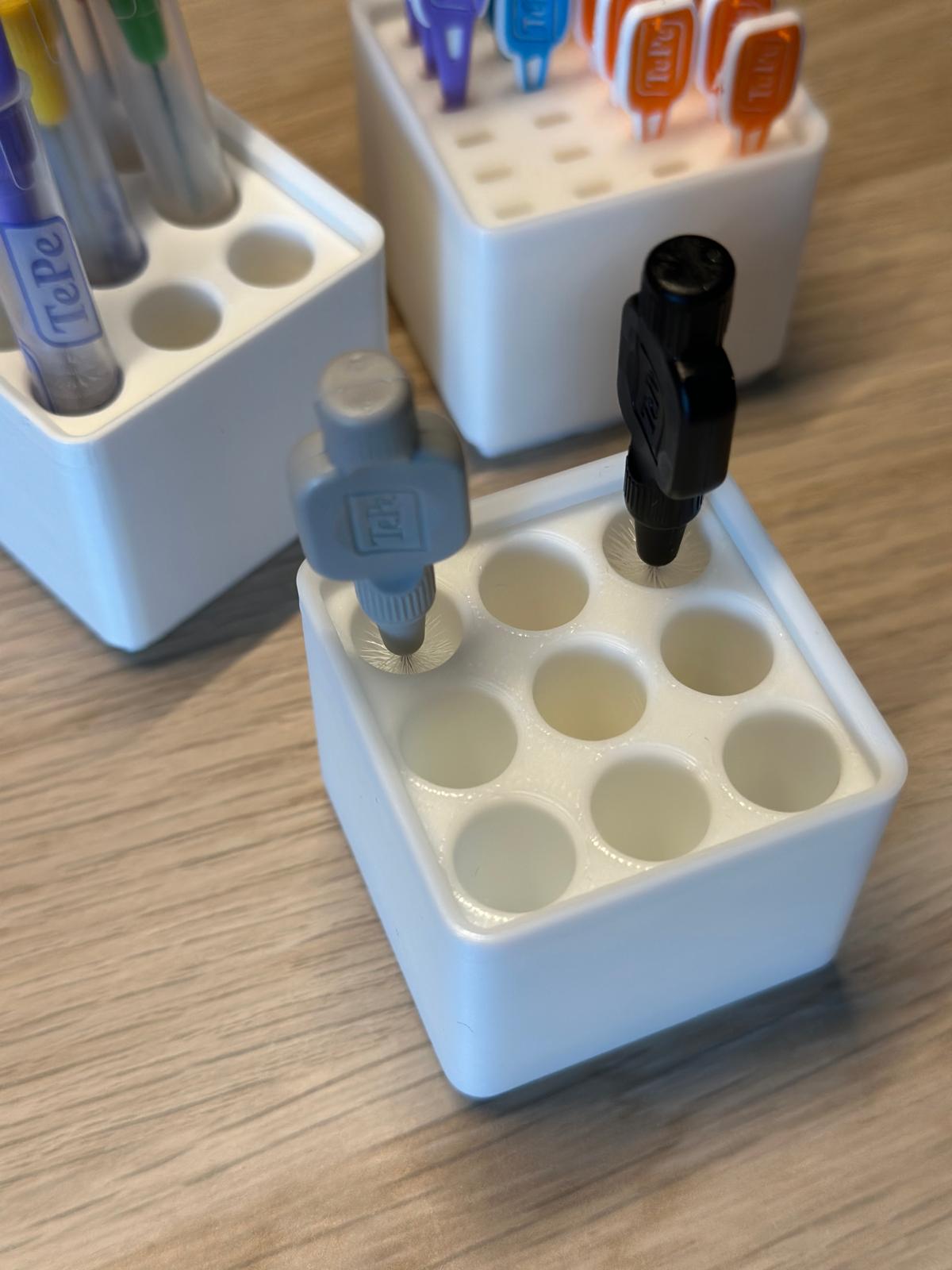 Gridfinity TePe Holder (Grey & Black) 1x1