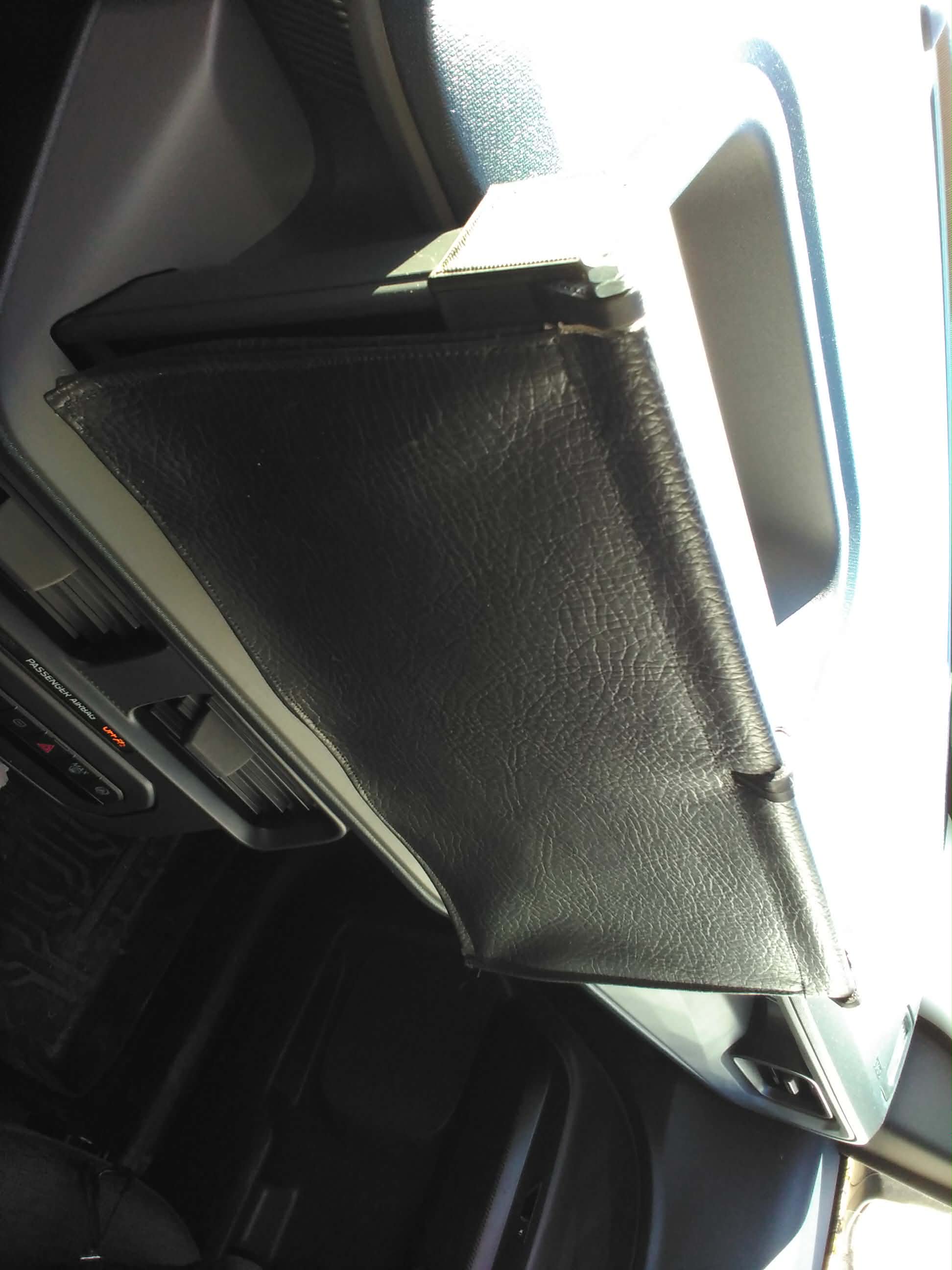 Maverick 2025+ infotainment blackout curtain
