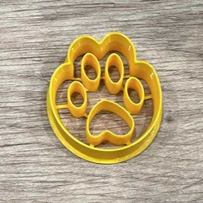 Dog paw cookiecutter