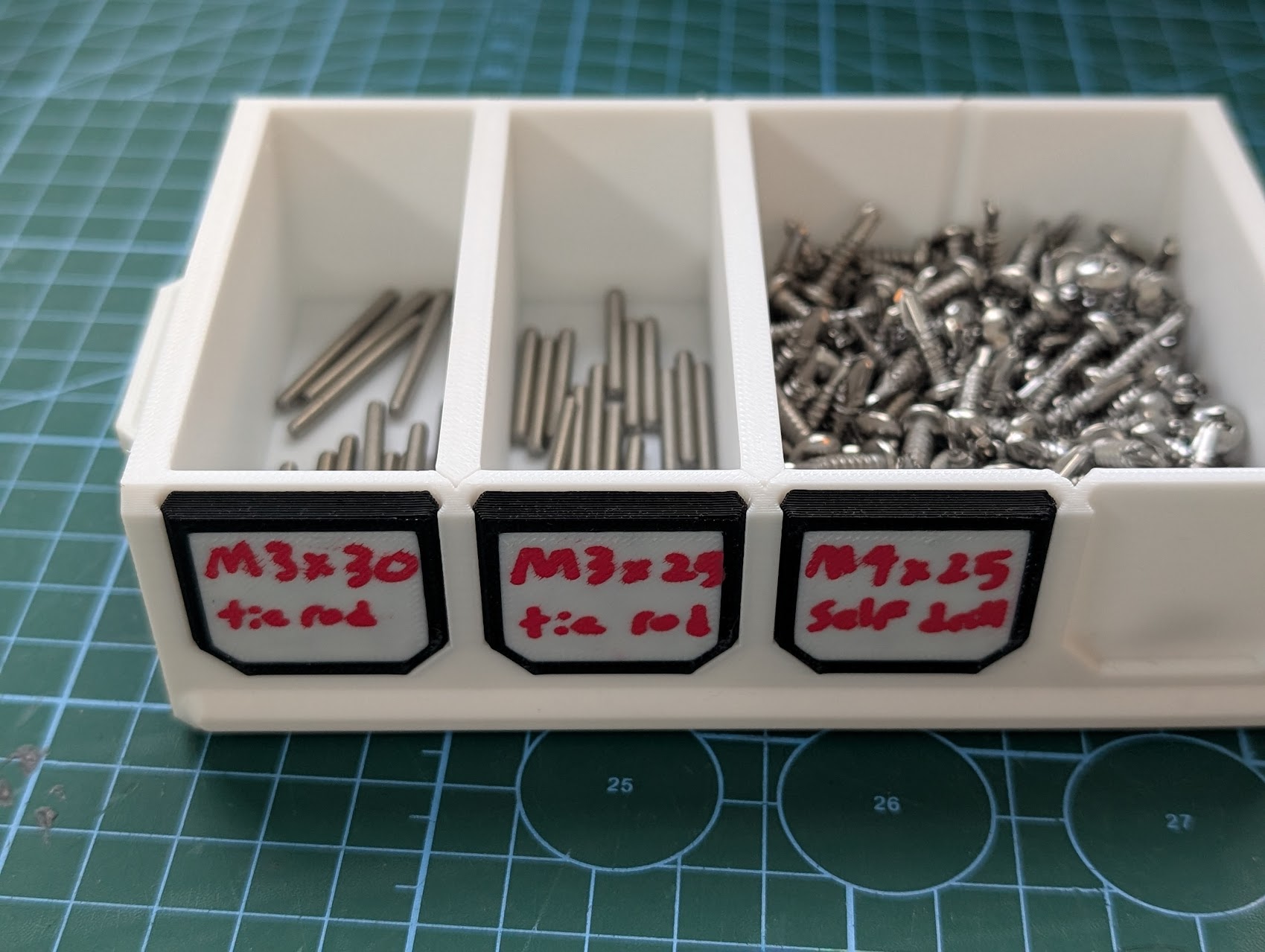 Modshelf: Modular vertical storage system — miniatura 3