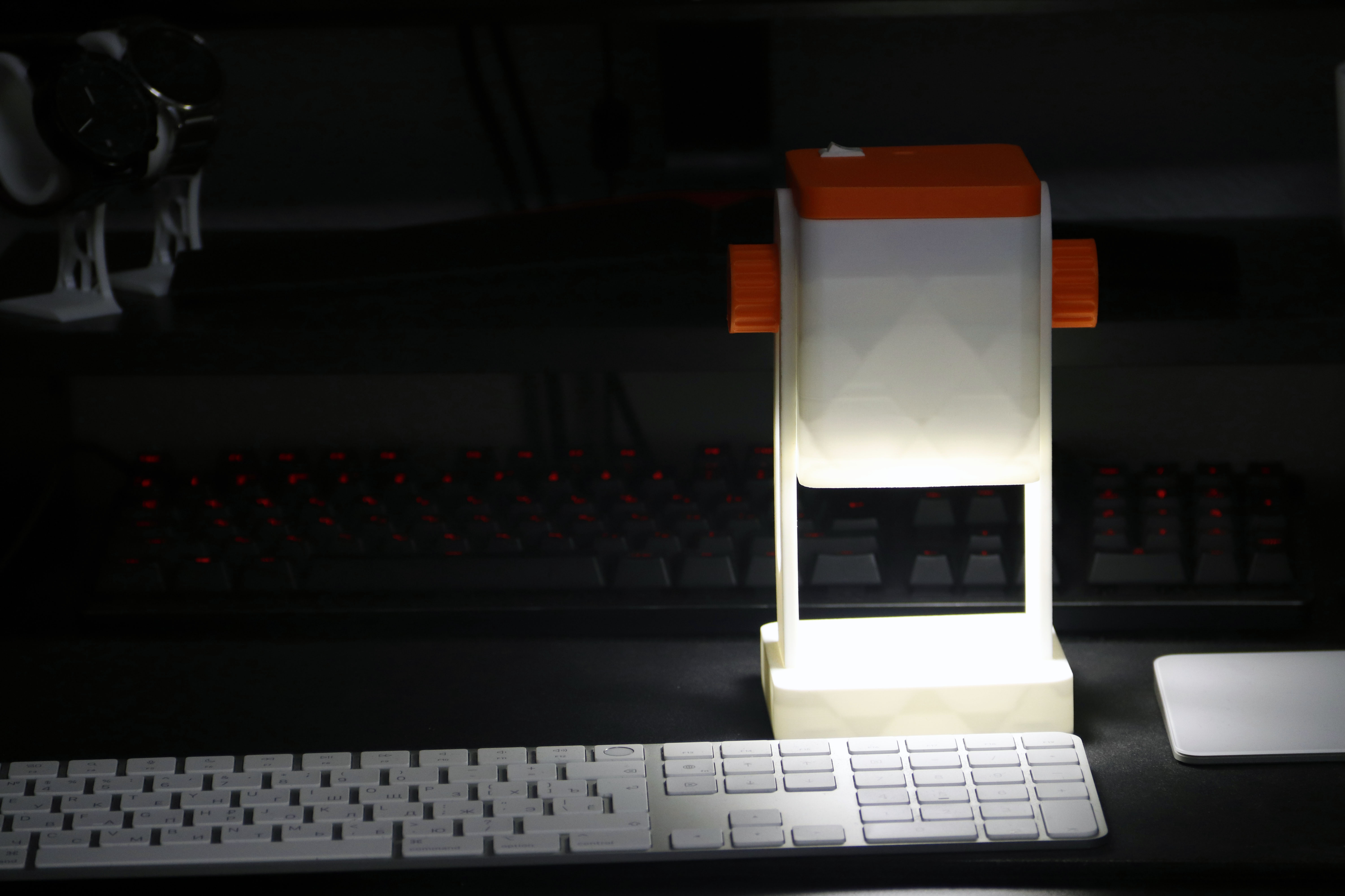 Miniatura 2 do modelo 3D Modular LED desk lamp