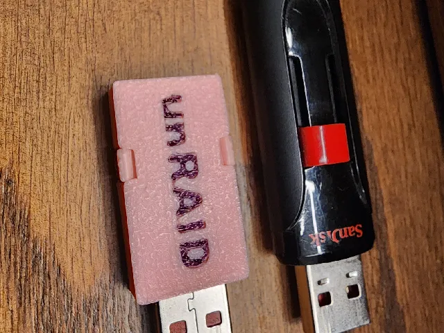 SanDisk Cruzer Glide Minimal Case