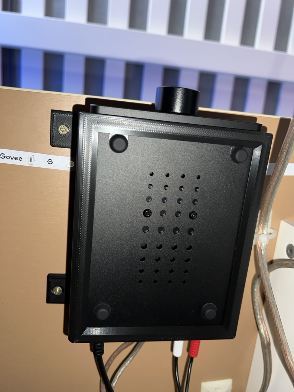 Under desk FOSI V3 amp mount Remix from statuscomplex