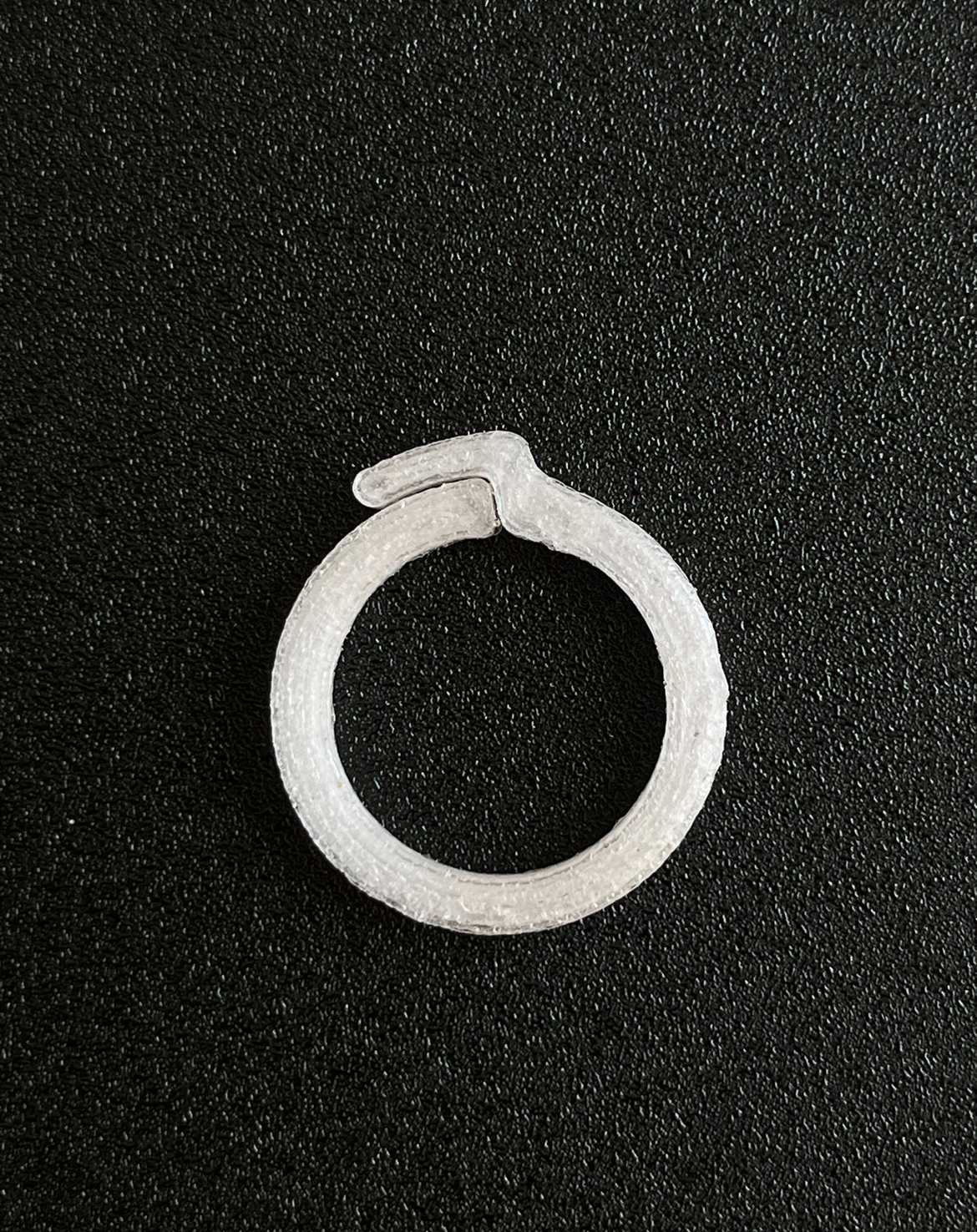 Miniatura 2 do modelo 3D Big O Ring Keys (30) Mini Flexible Loop