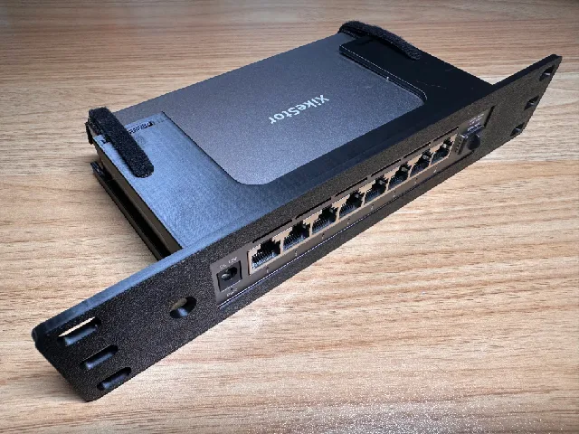 XikeStor SKS3200-8E1X 10 inch Rack Mount