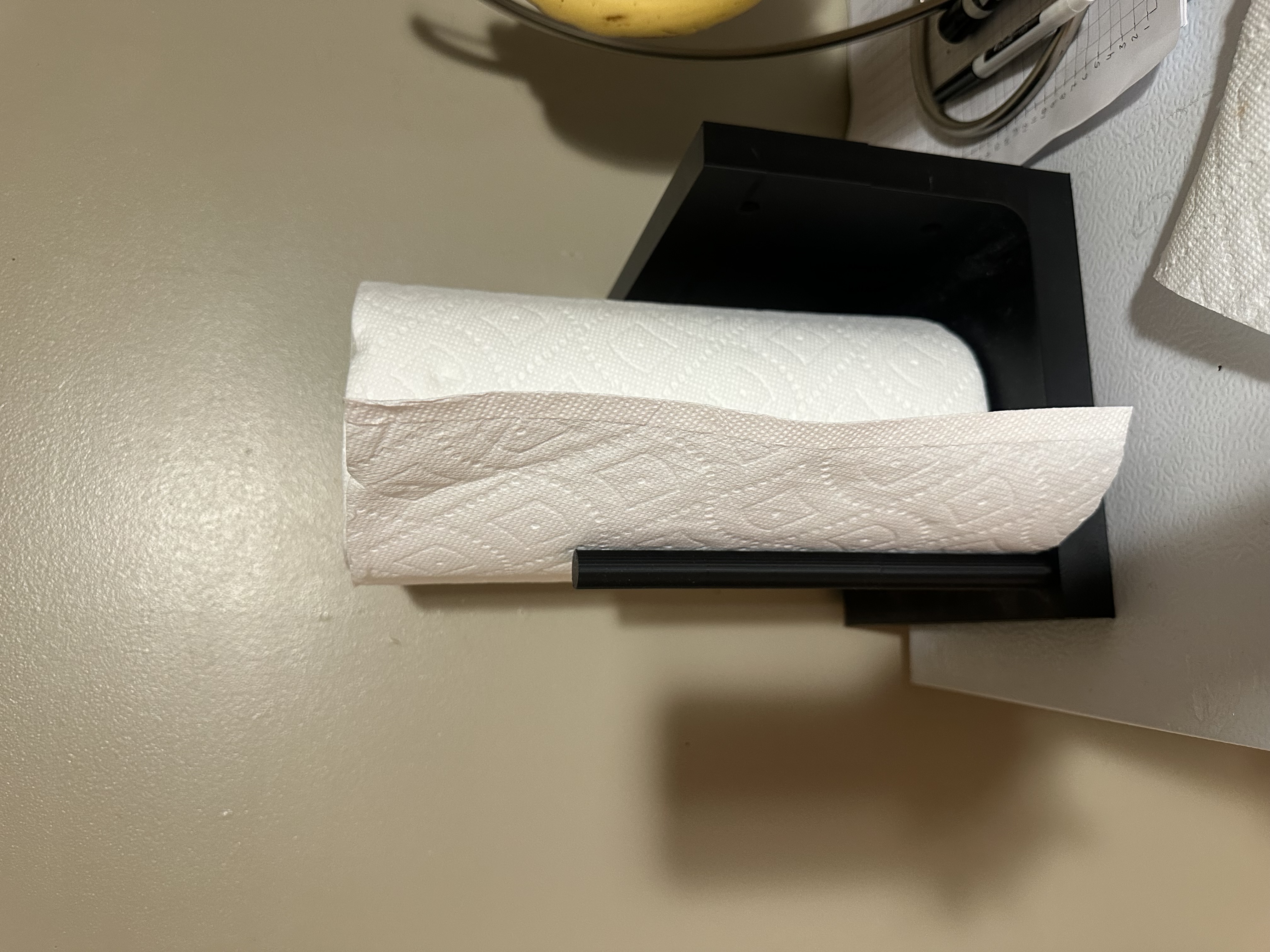 Wall mounted paper towel holder