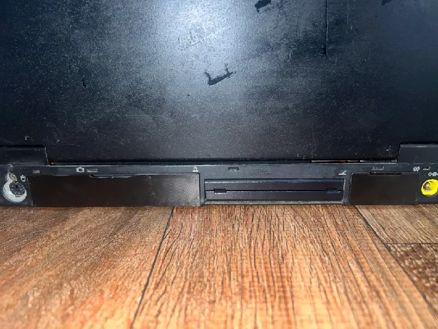 IBM Thinkpad 600 Back Ports Cover s
