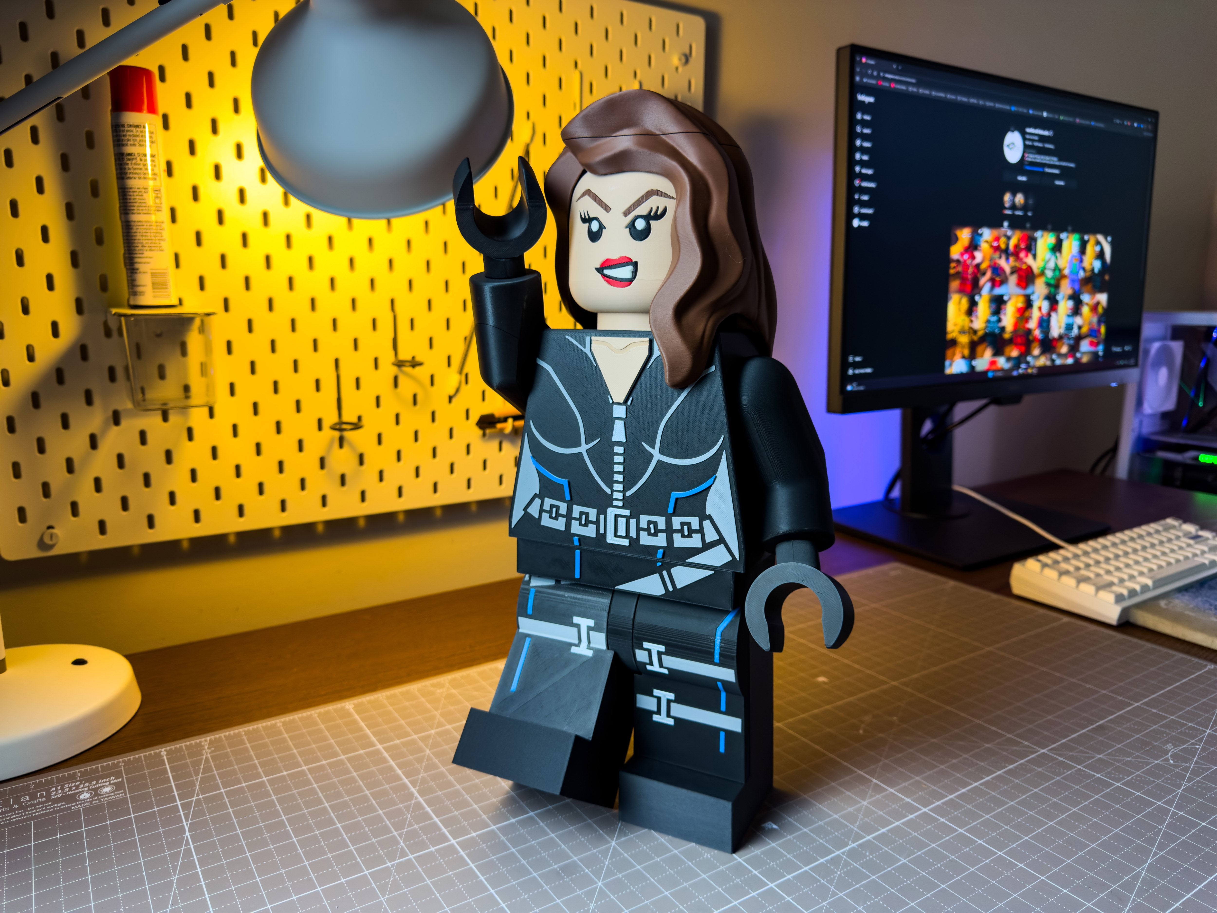 Black Widow Modular Figure — miniatura 6