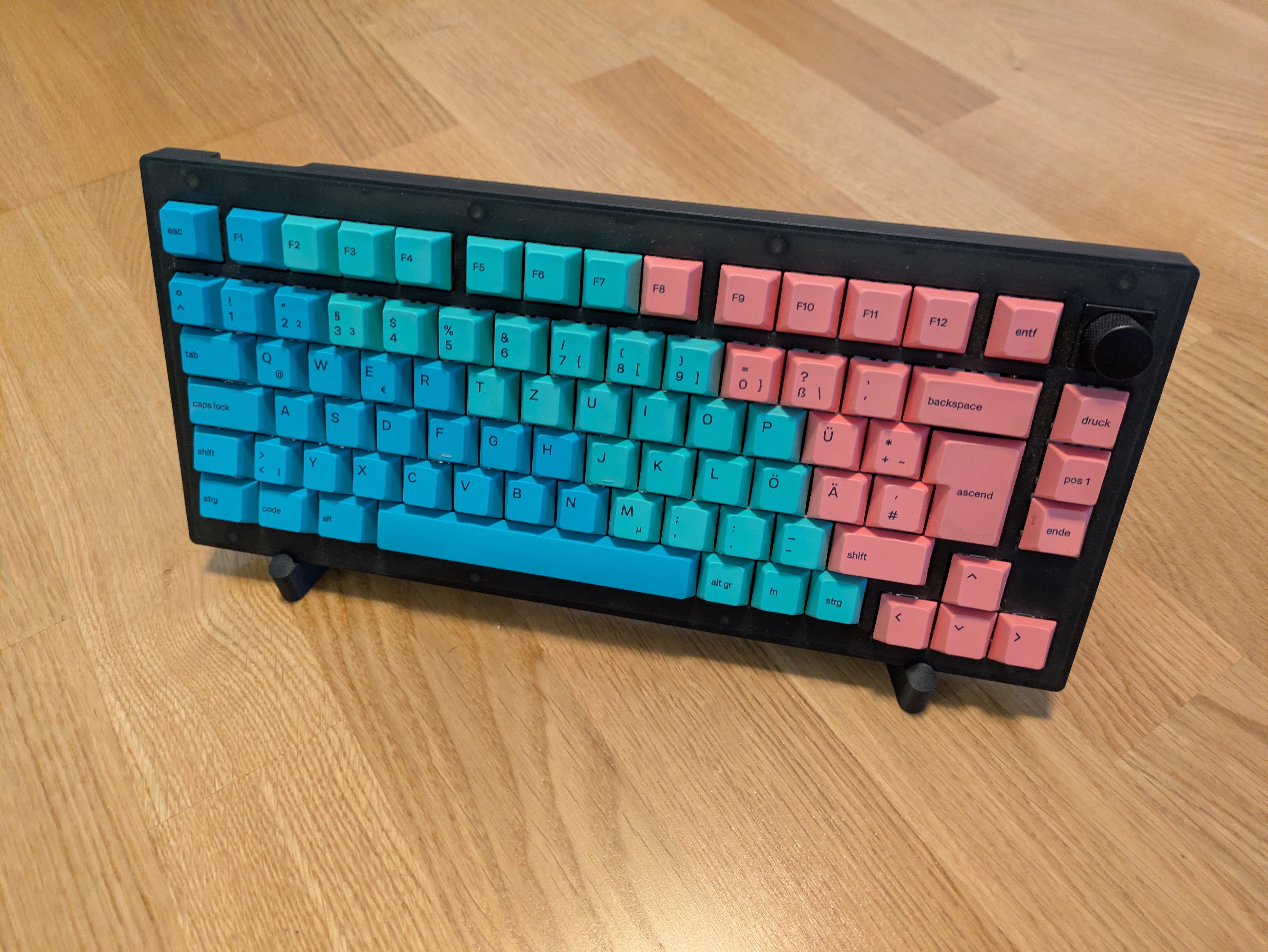 Keyboard Stand for Keychron V1 (or other)