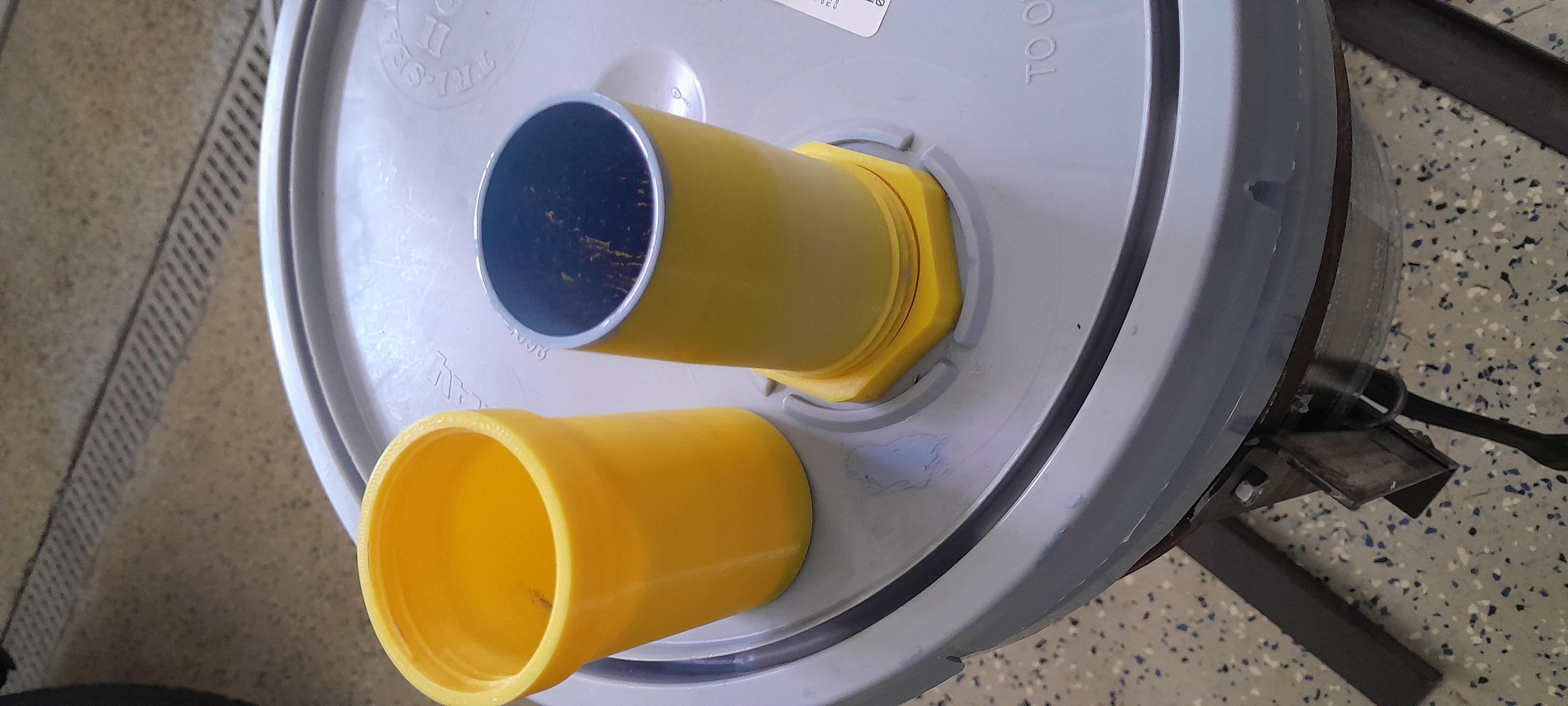 Pour spout 5 gallon bucket SEE UPDATE