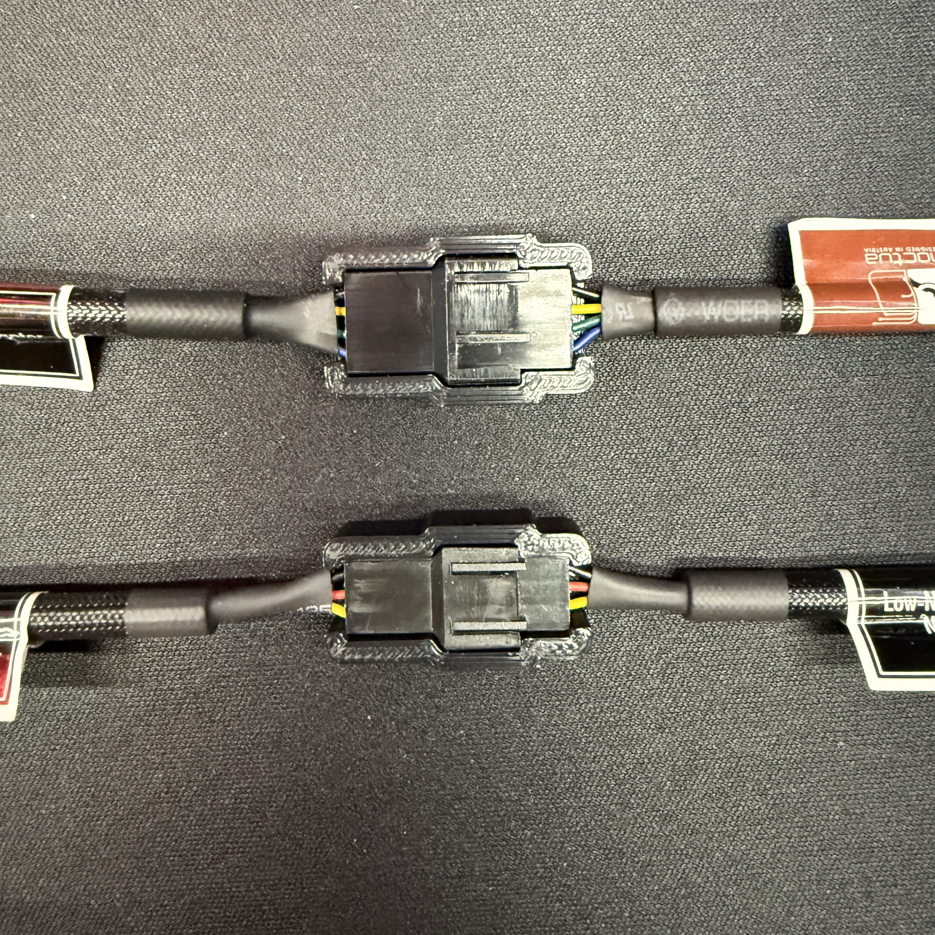 Locking Coupler for Noctua fan extension cables (Molex KK style fan connectors) 3 Pin & 4 Pin