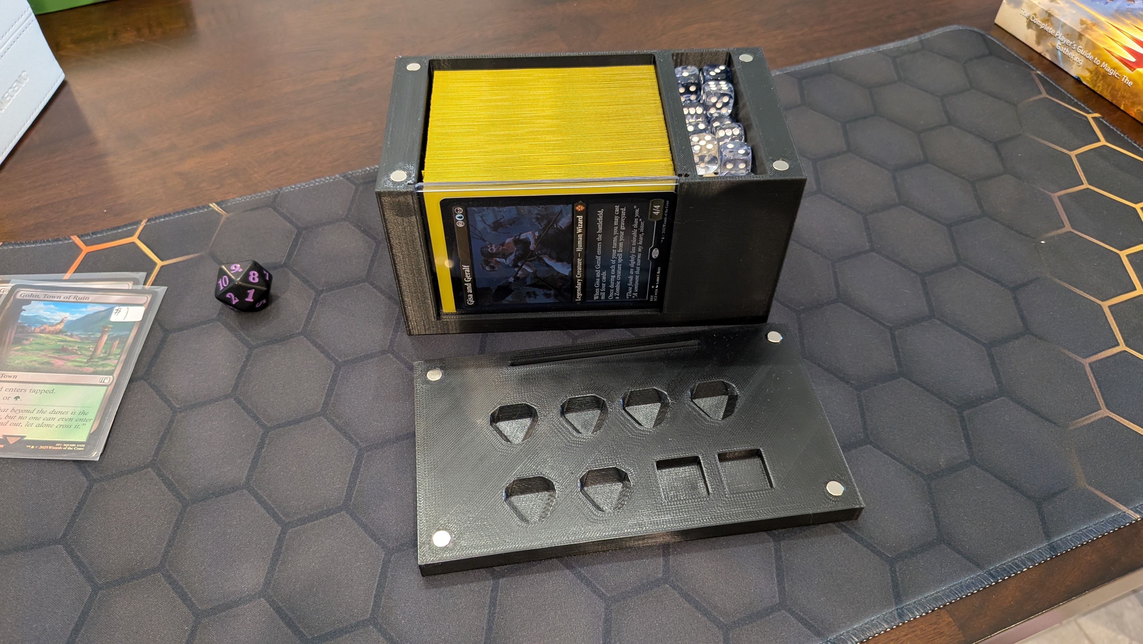 Miniatura 4 do modelo 3D MTG Commander Deck Case v2