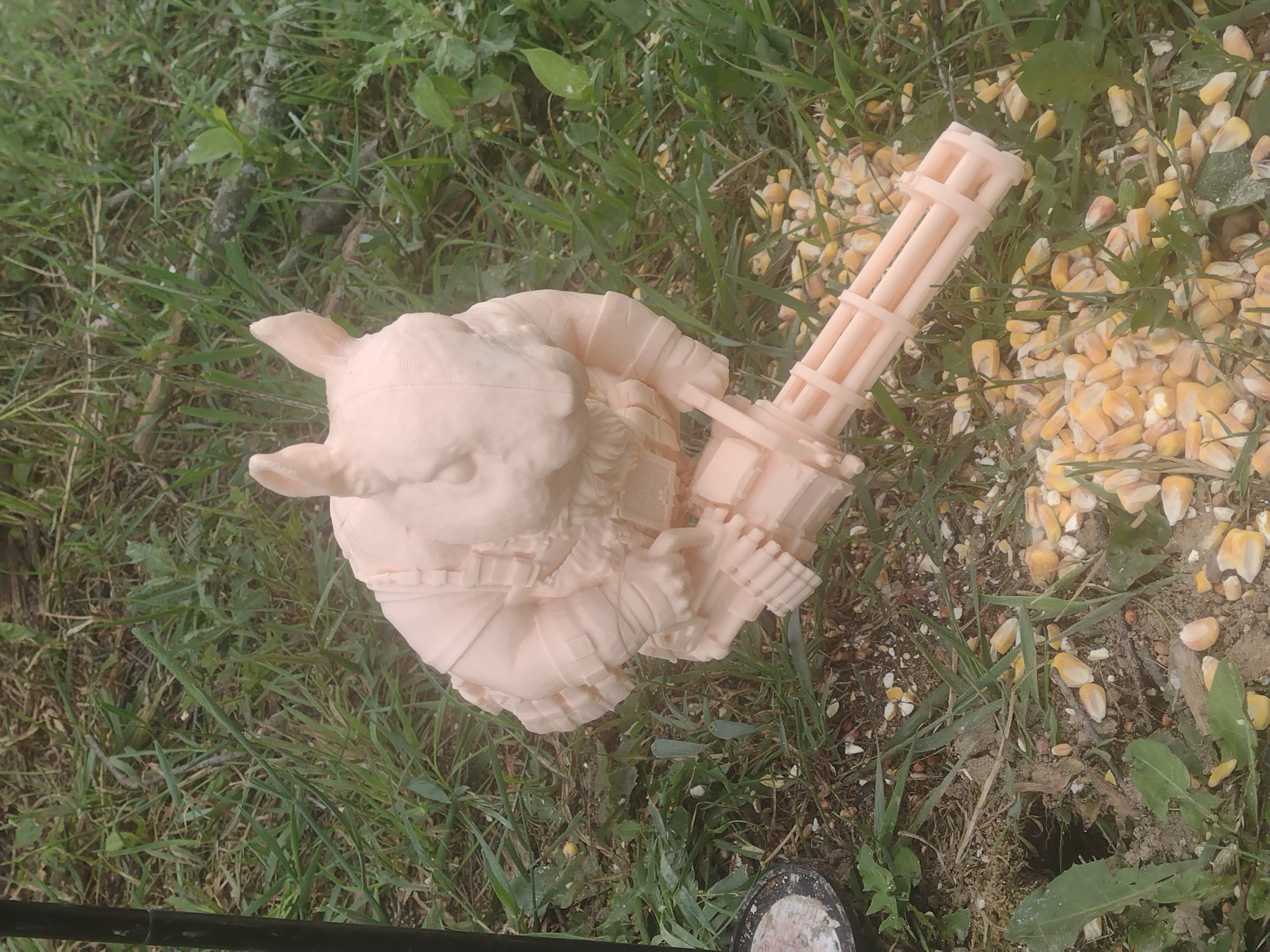 Squirrel Feeder Head with Mini Gun