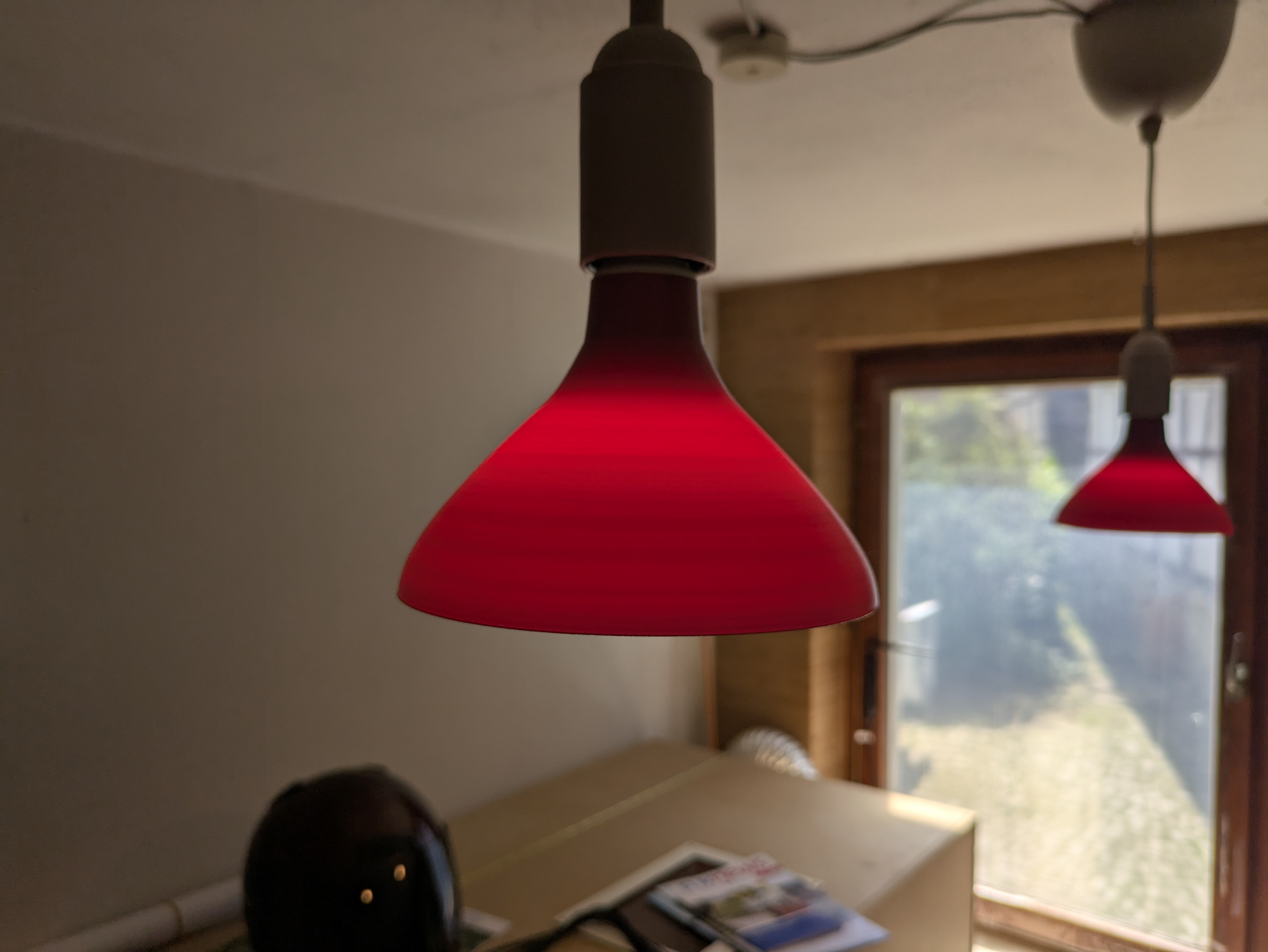 HUE E27 Shade