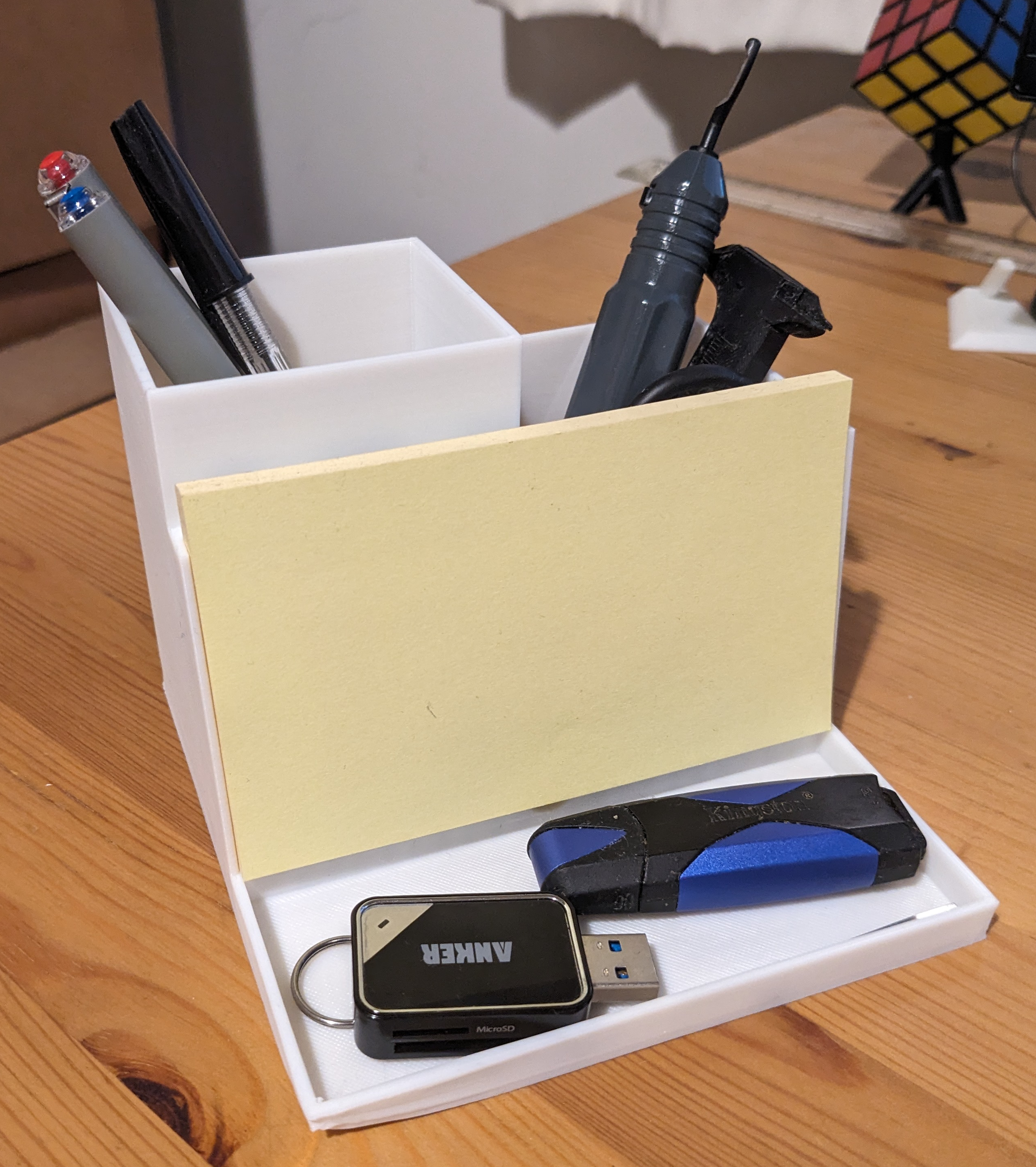 Desk Organiser with Wide Post-it holder