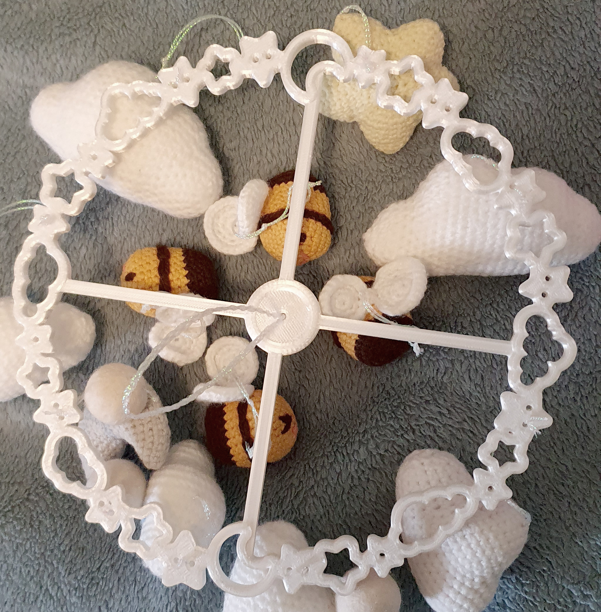 Clouds and stars baby mobile frame — miniatura 2